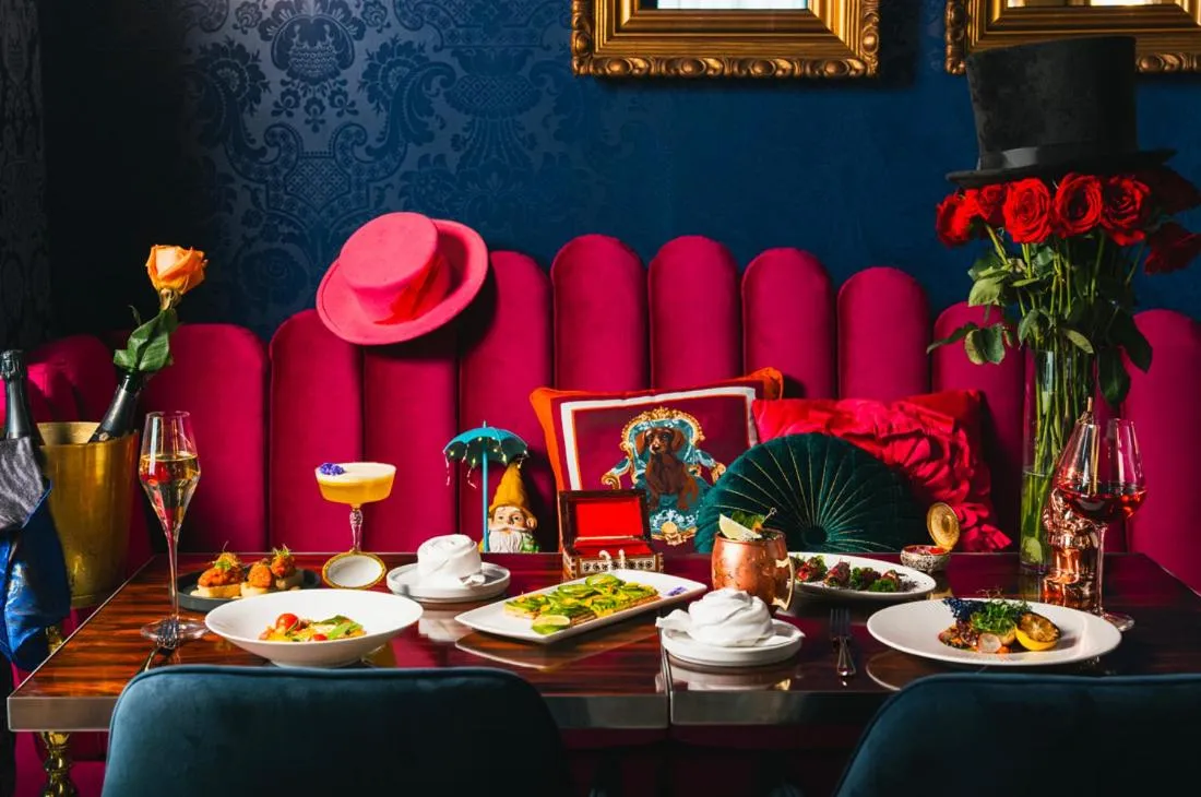 Restaurant/places to eat in Monsieur Jean - Hôtel Particulier