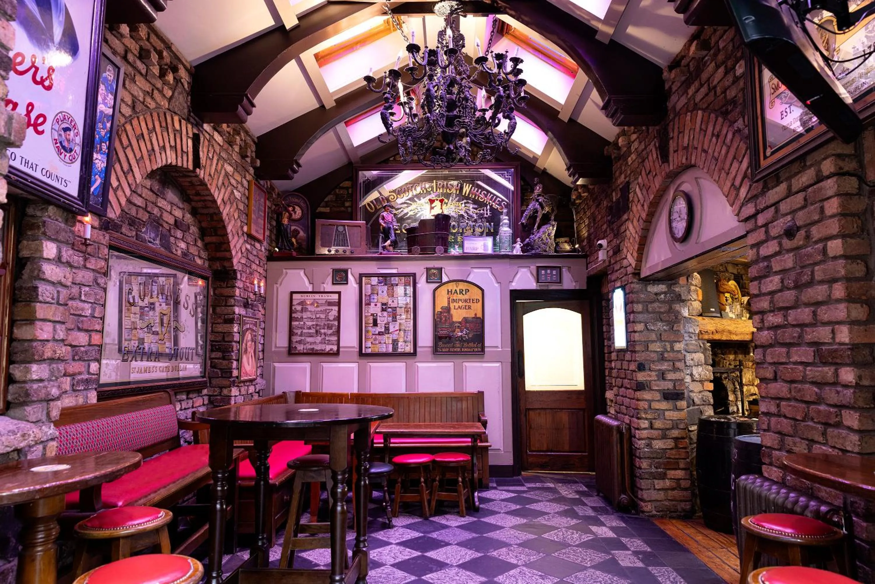 Lounge or bar in Molloys Apartments