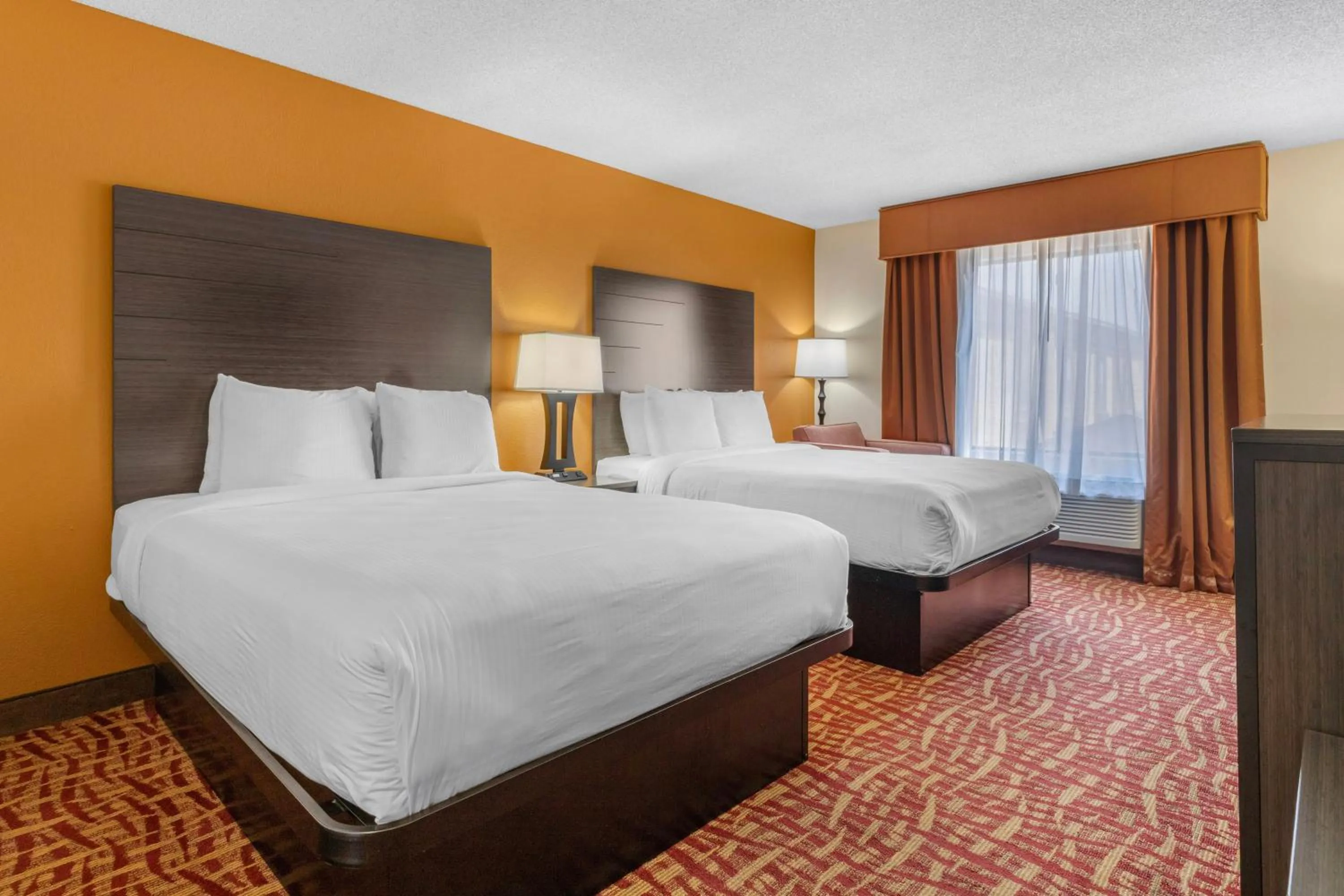 Photo of the whole room, Bed in Best Western Aspen Hotel