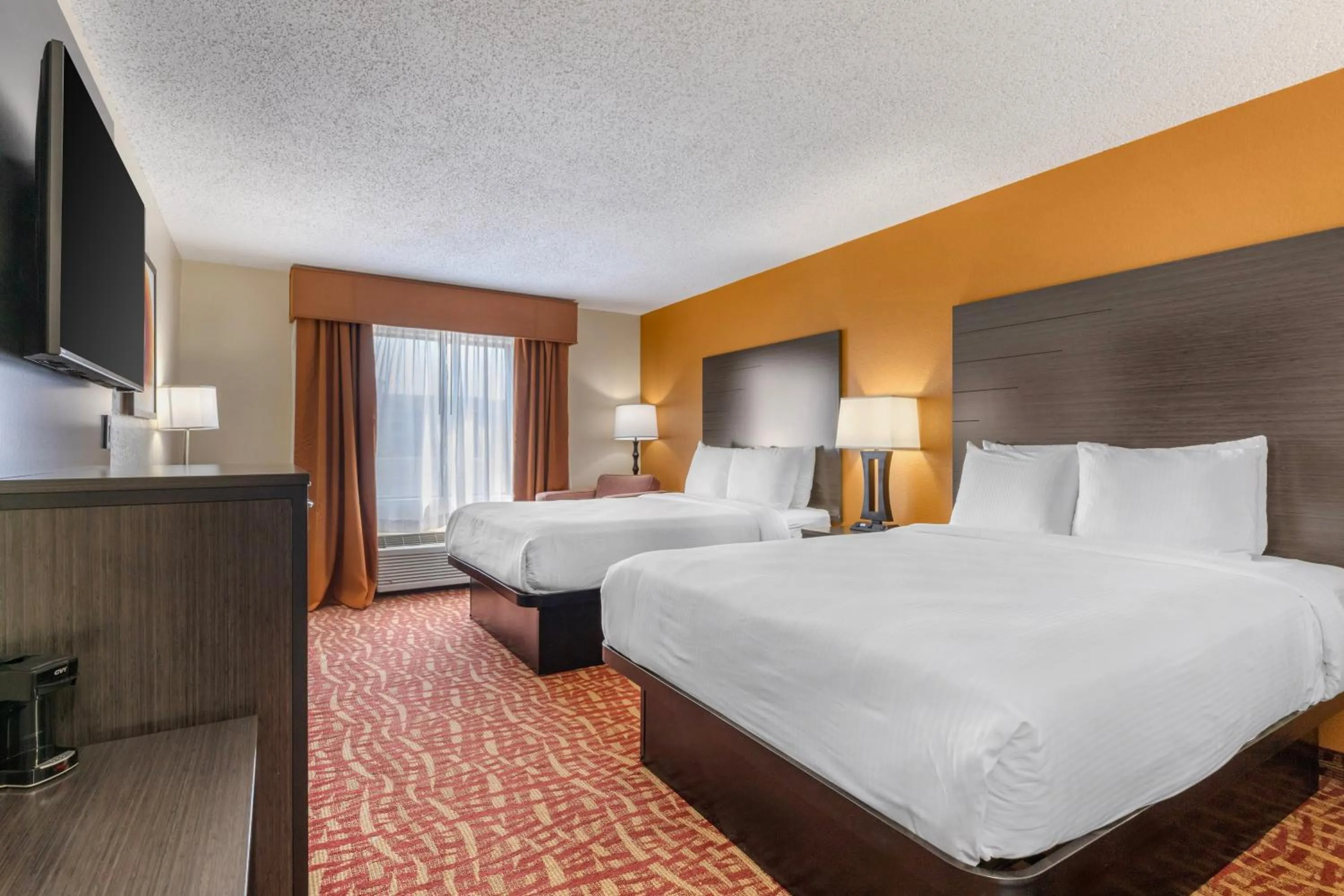 Photo of the whole room, Bed in Best Western Aspen Hotel