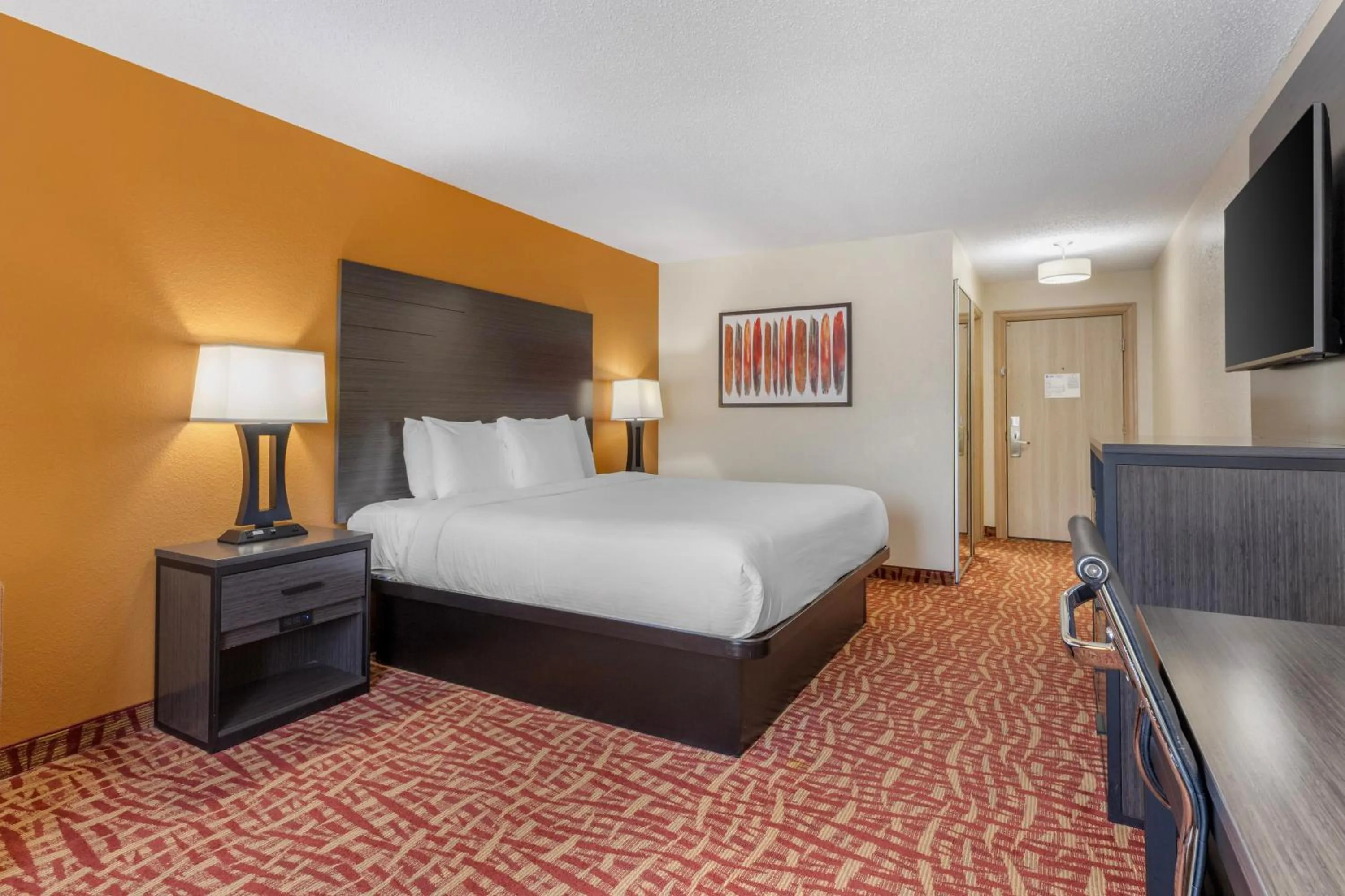 Photo of the whole room, Bed in Best Western Aspen Hotel