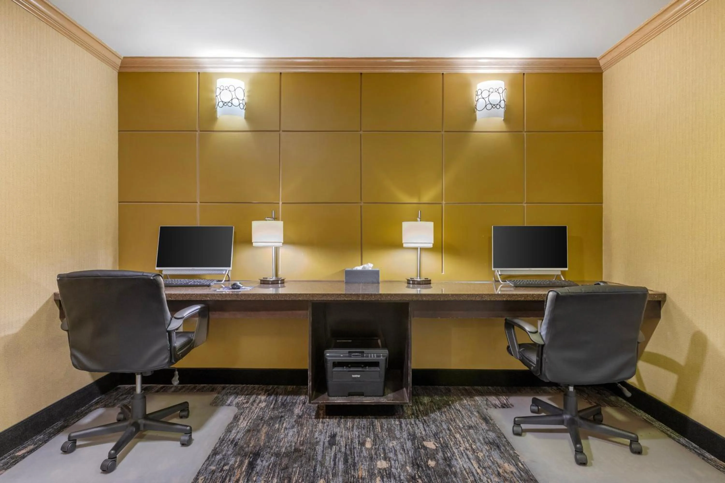 Business facilities in Best Western Aspen Hotel