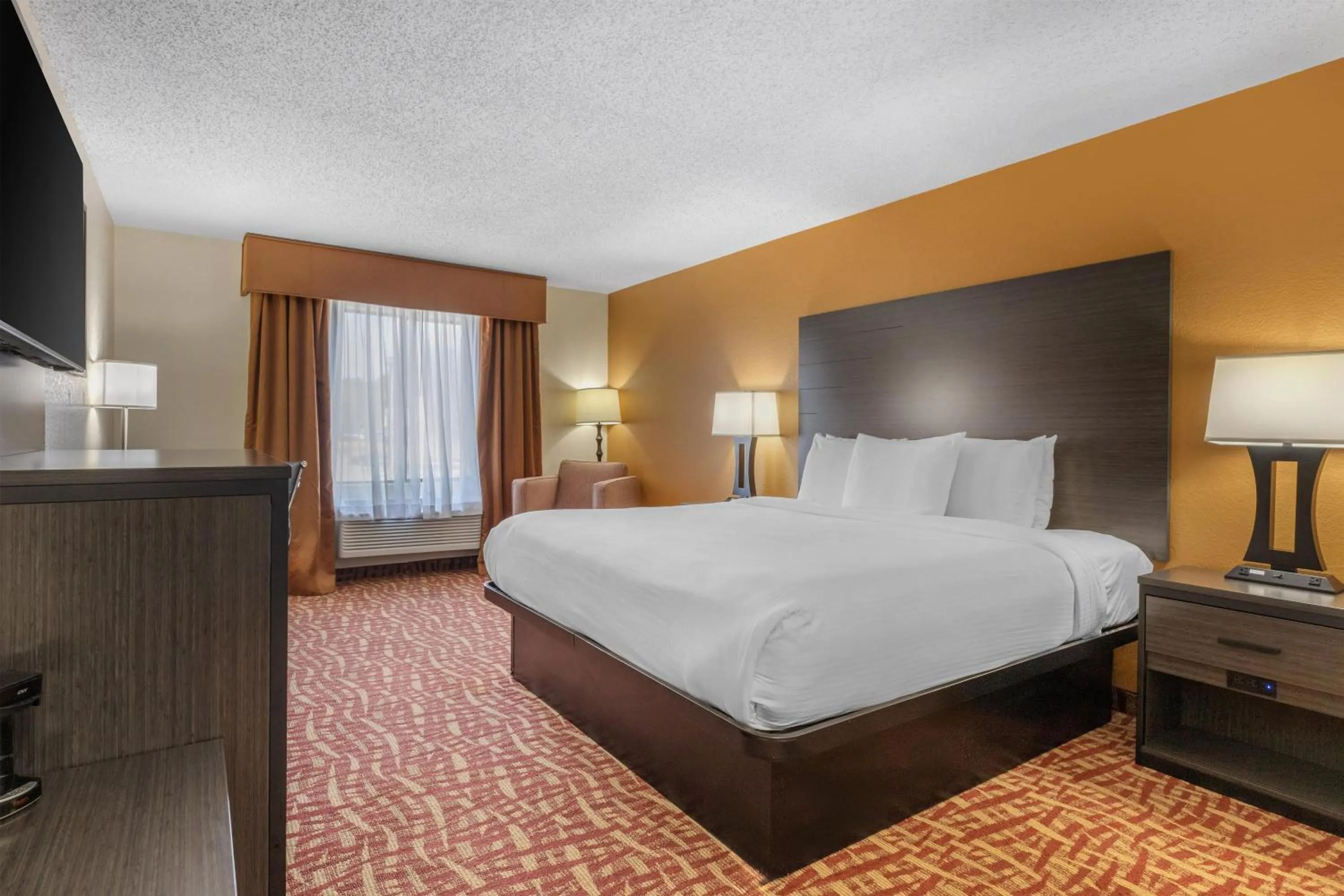 Bedroom, Bed in Best Western Aspen Hotel