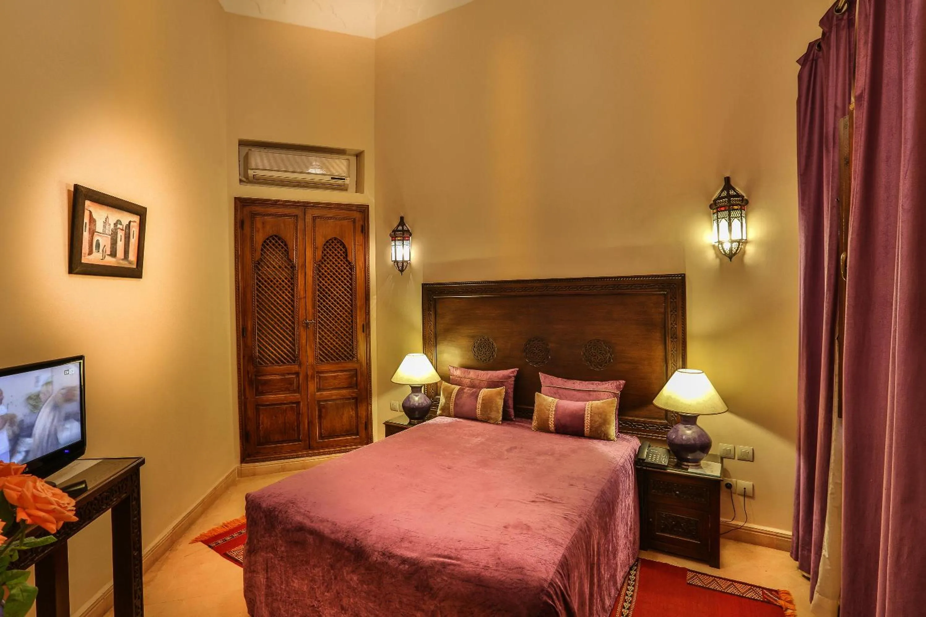 Photo of the whole room, Bed in Riad & Spa Bahia Salam
