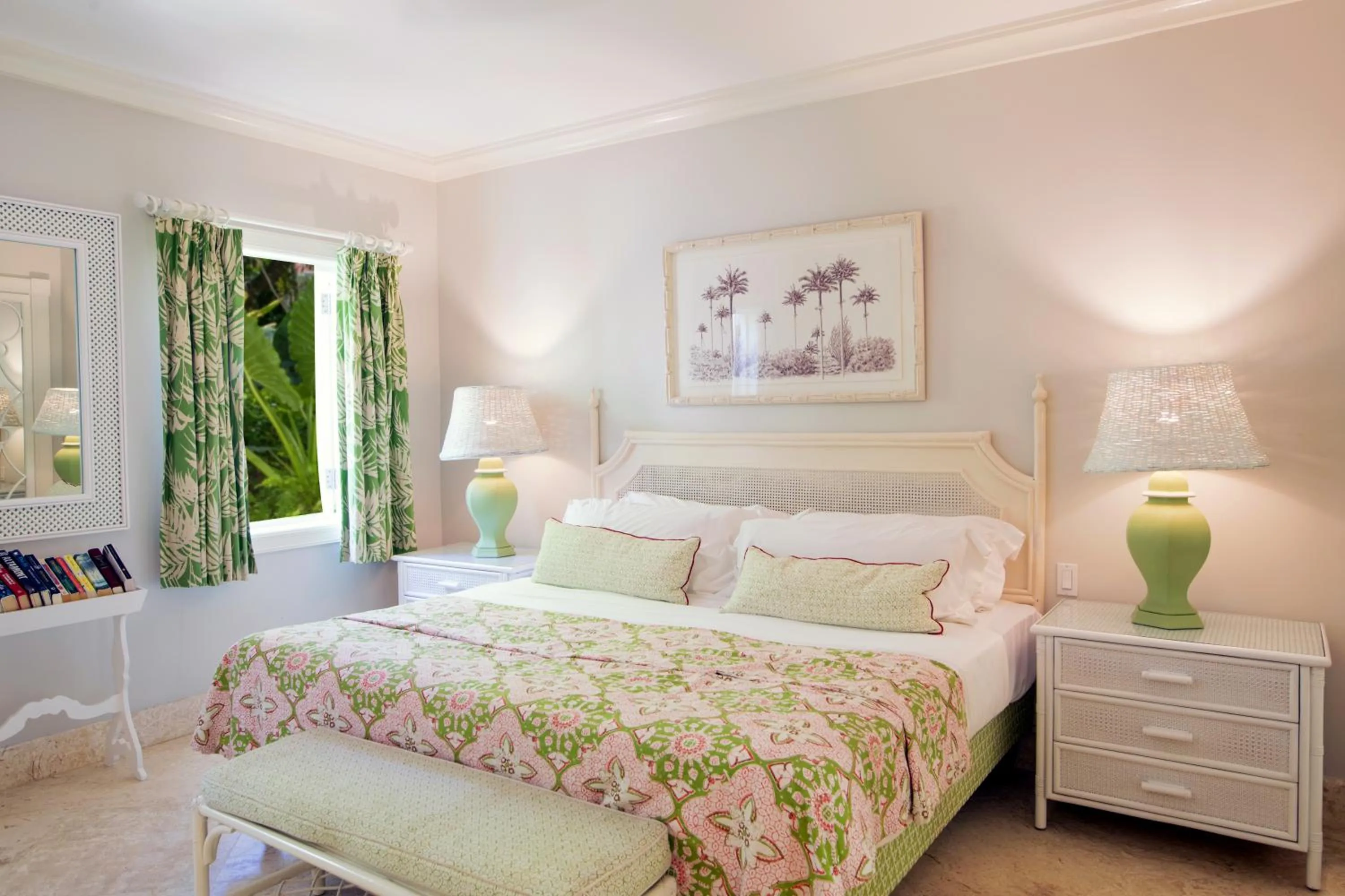 Bedroom, Bed in Cobblers Cove - Barbados