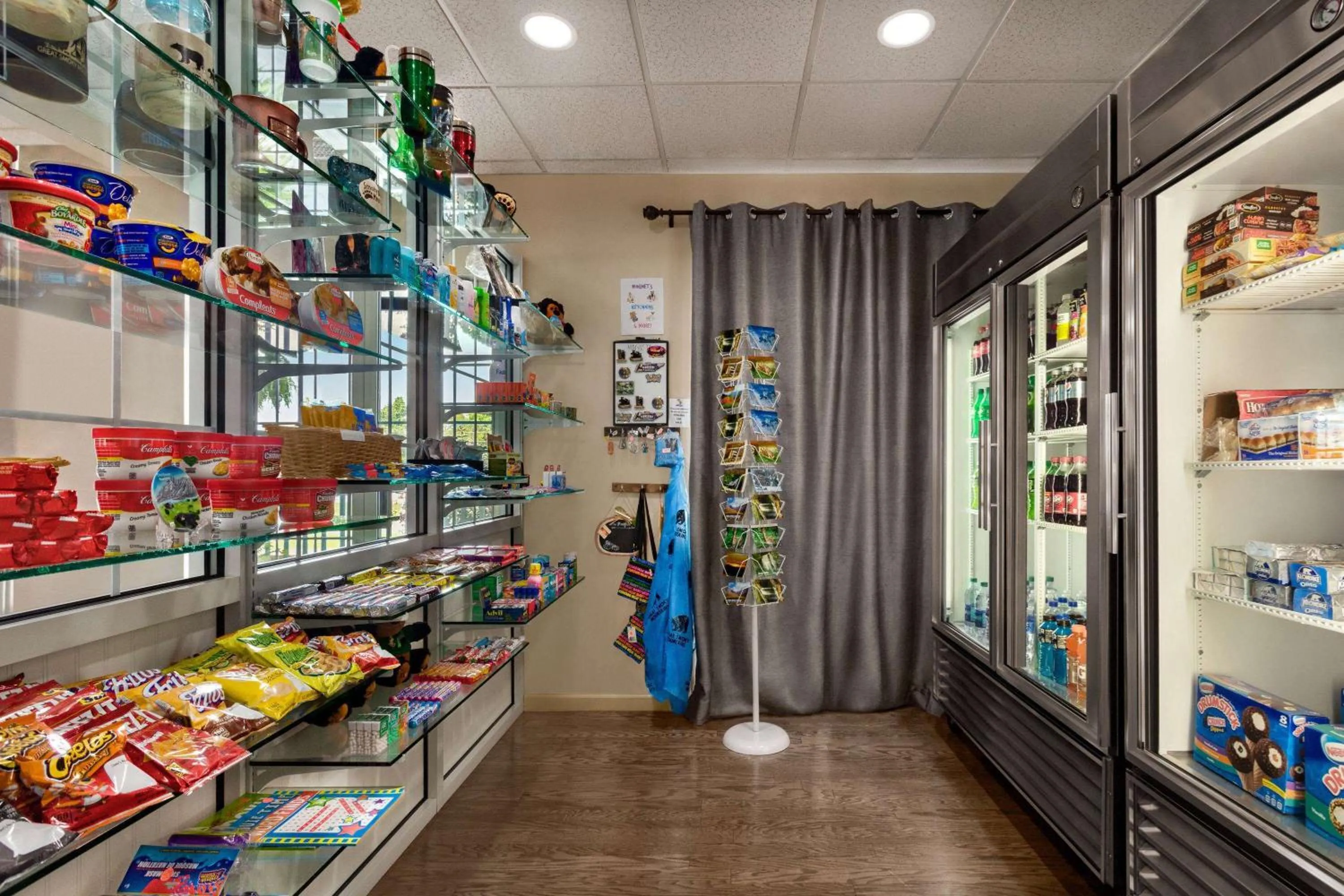 Food and drinks in Ramada by Wyndham Pigeon Forge North