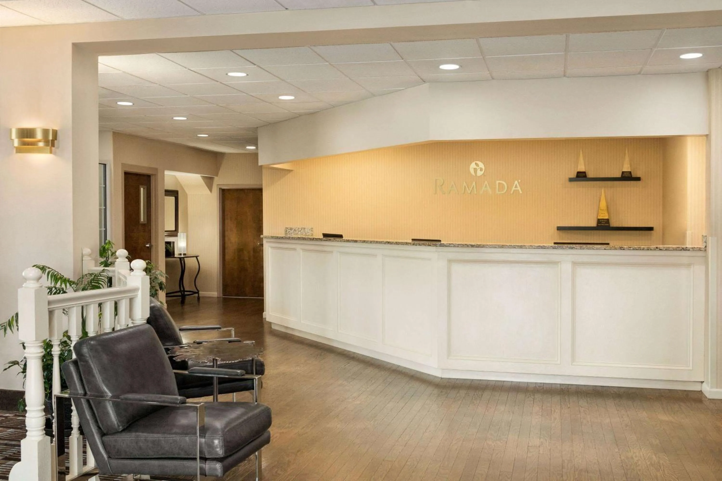 Lobby or reception in Ramada by Wyndham Pigeon Forge North