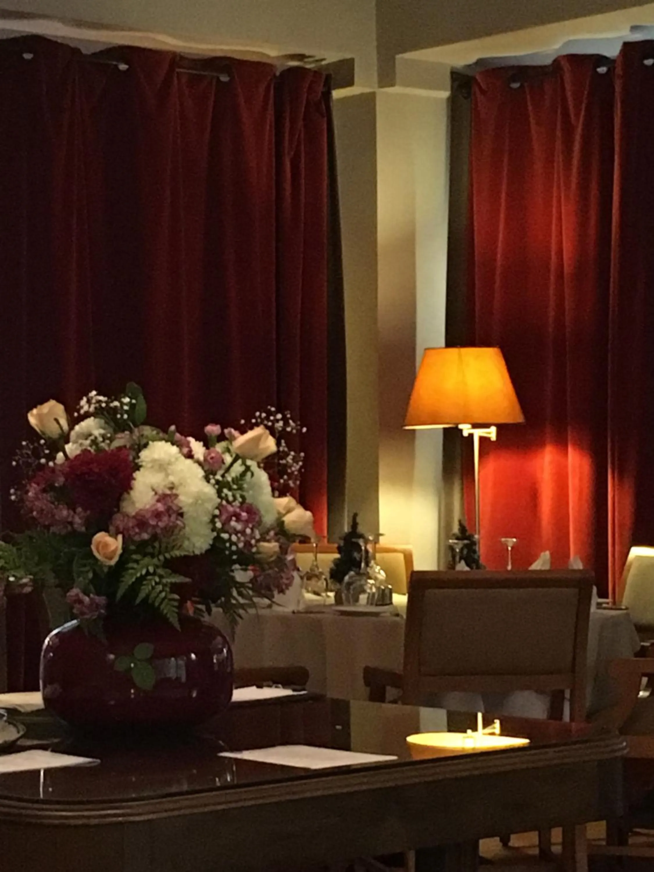 Restaurant/places to eat in La Villa Mandarine