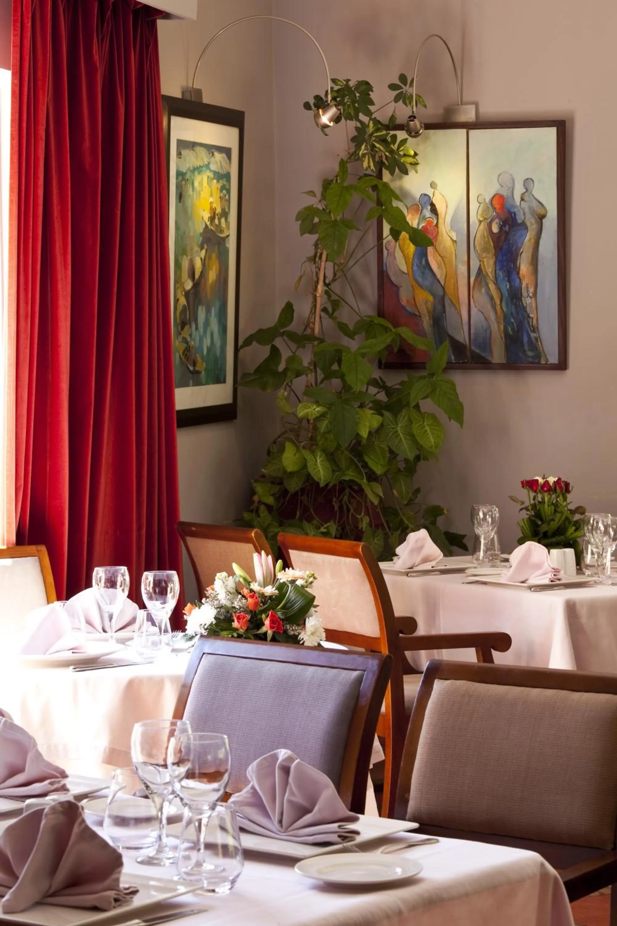 Restaurant/places to eat in La Villa Mandarine