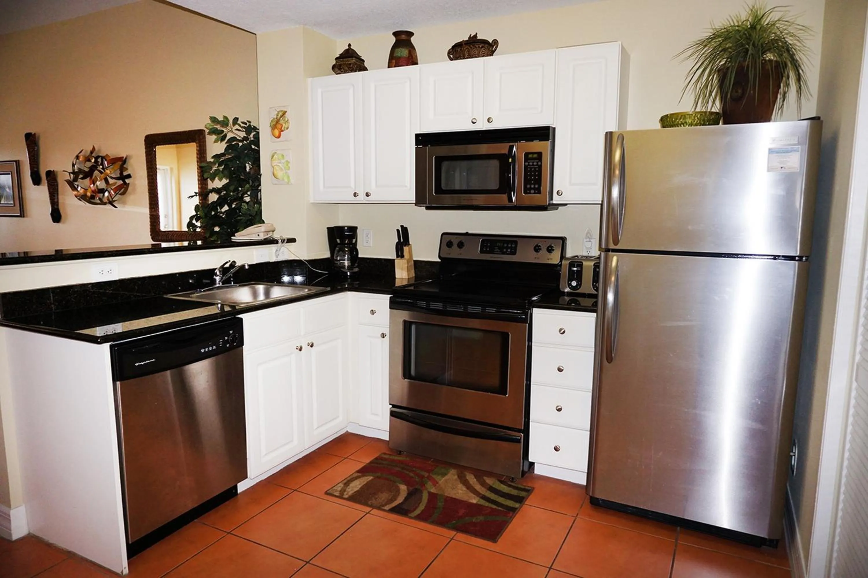 Kitchen or kitchenette in Madeira Bay Resort II by Travel Resort Services