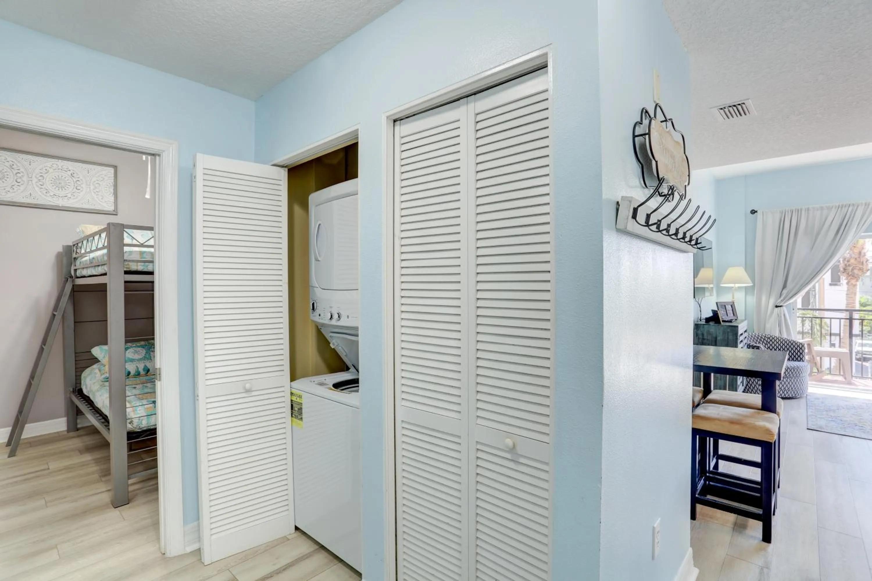 Bed in Madeira Bay Resort II by Travel Resort Services