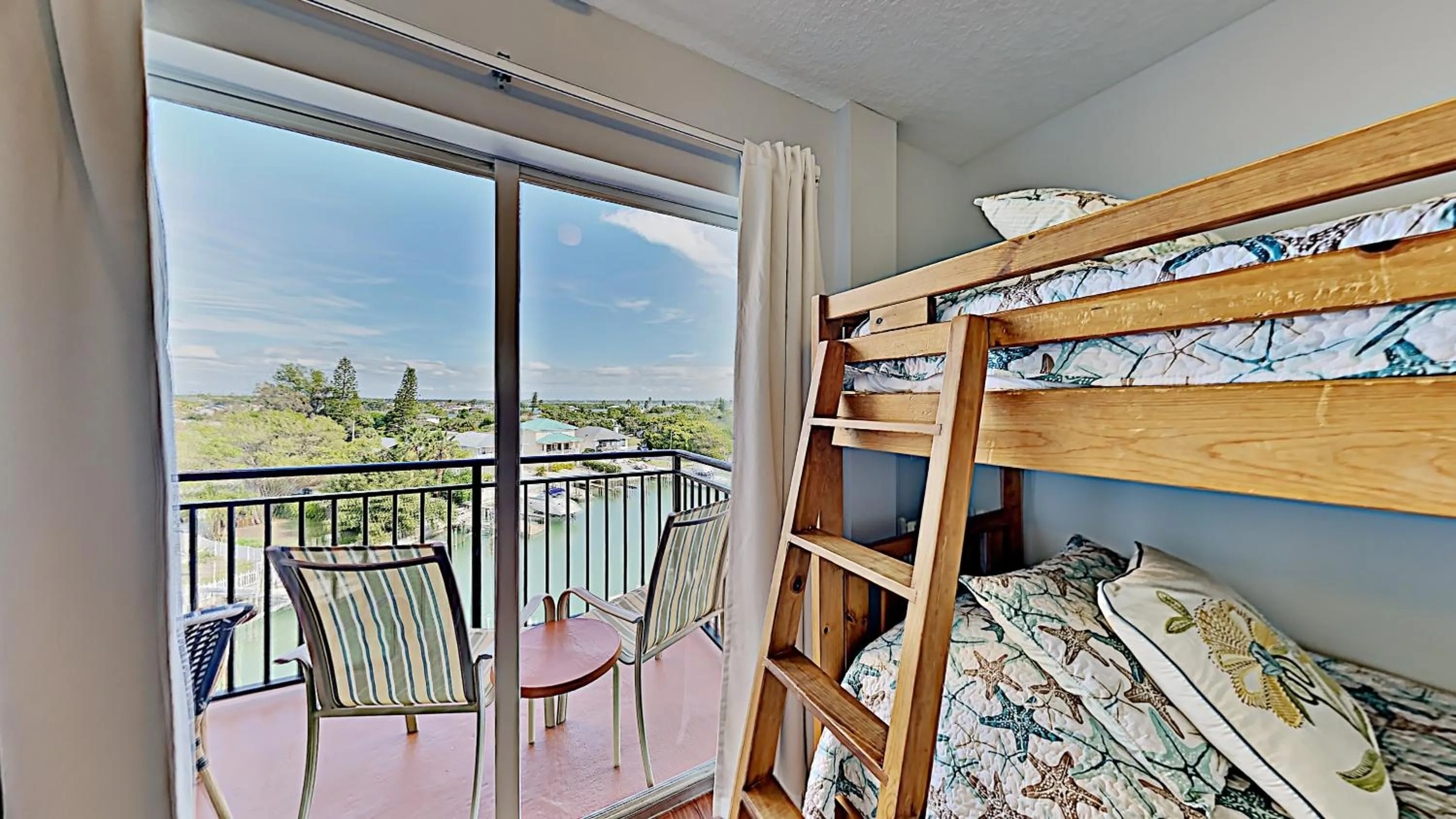 bunk bed, Bed in Madeira Bay Resort II by Travel Resort Services