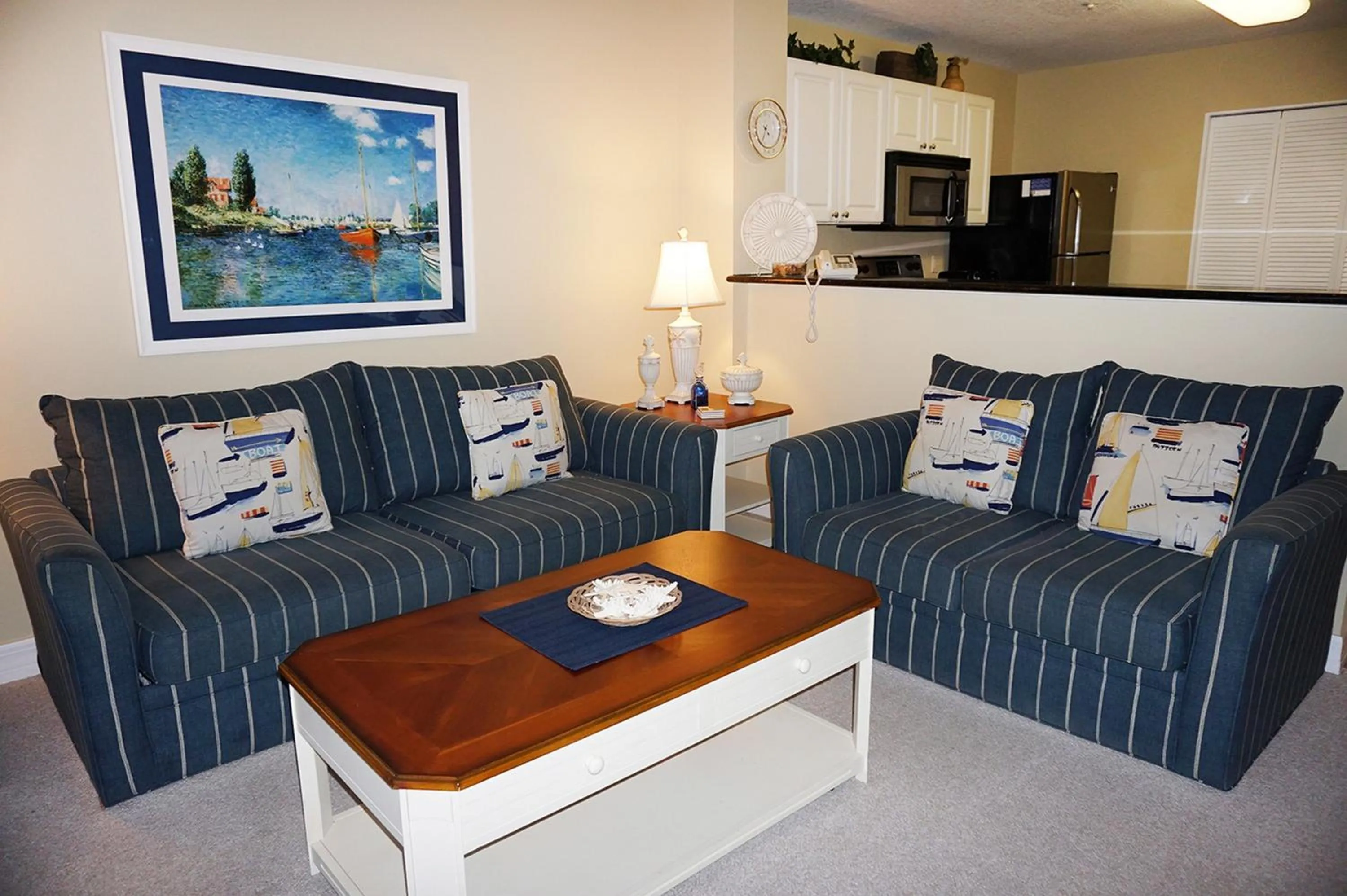 Living room in Madeira Bay Resort II by Travel Resort Services