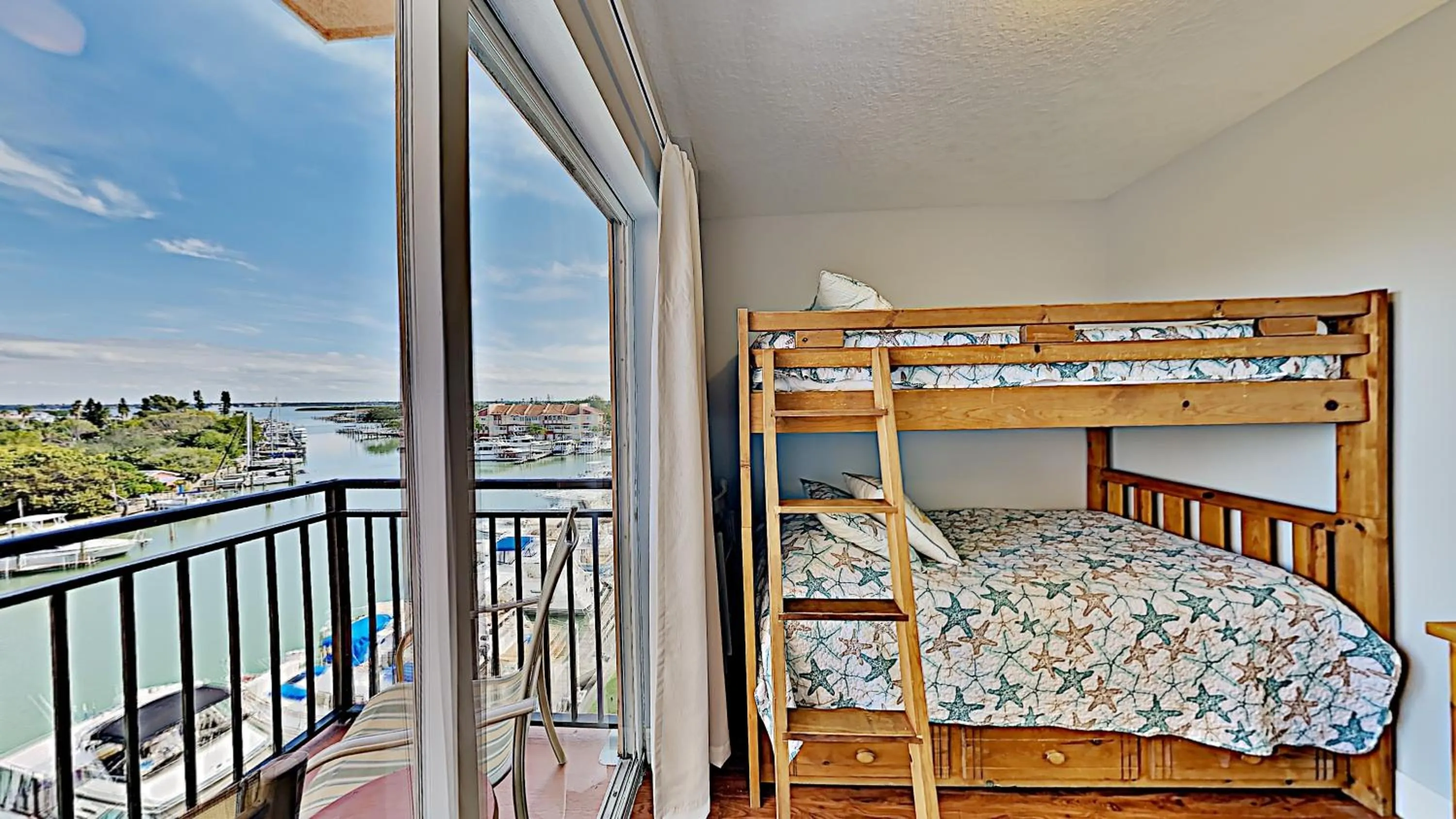 bunk bed, Bed in Madeira Bay Resort II by Travel Resort Services