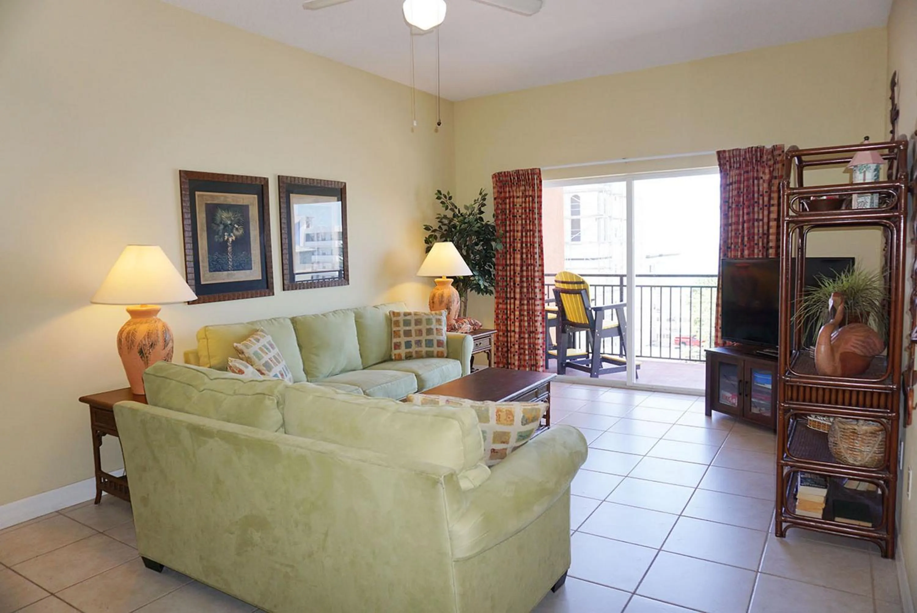 Living room in Madeira Bay Resort II by Travel Resort Services