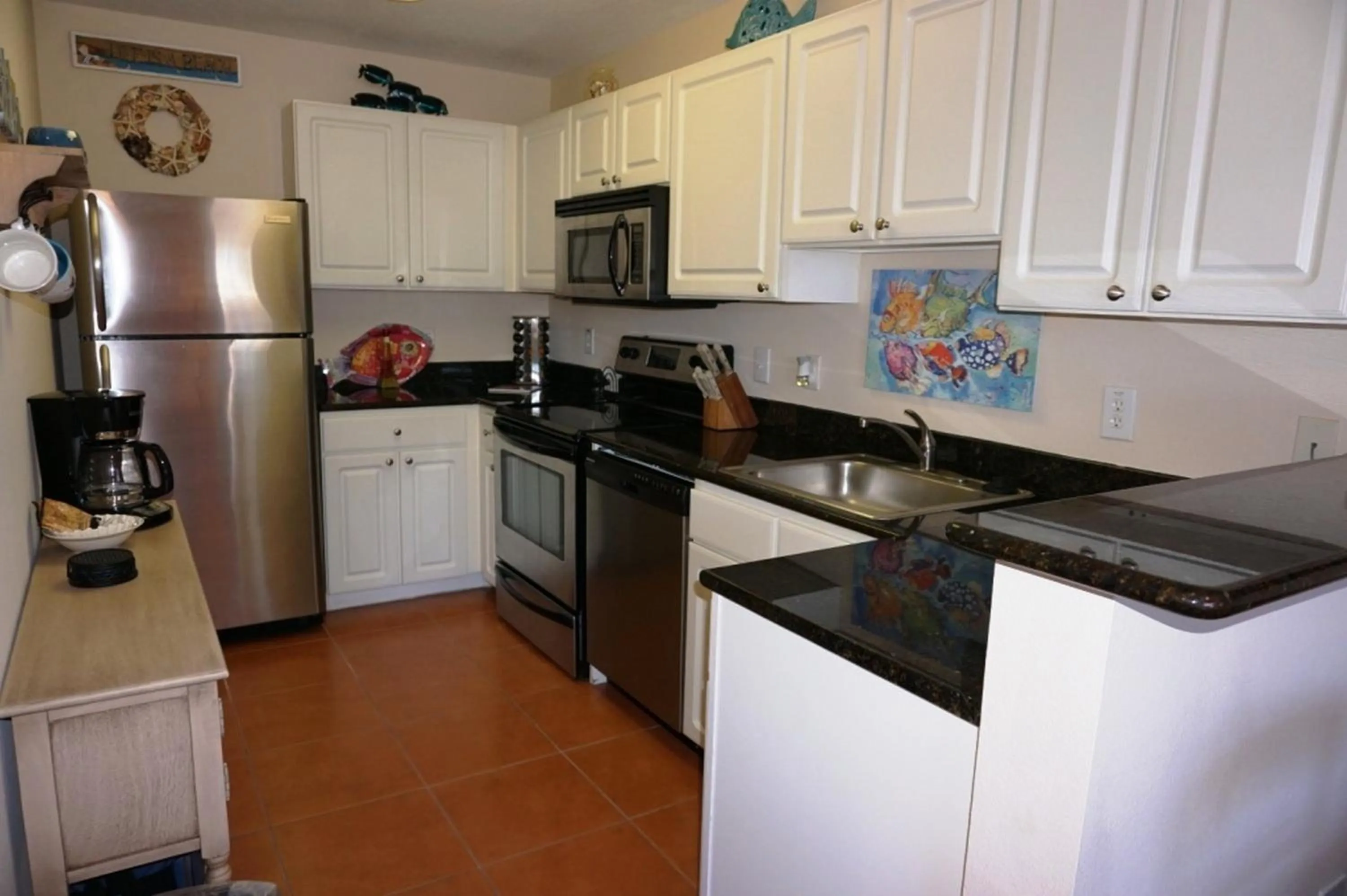 Kitchen or kitchenette in Madeira Bay Resort II by Travel Resort Services