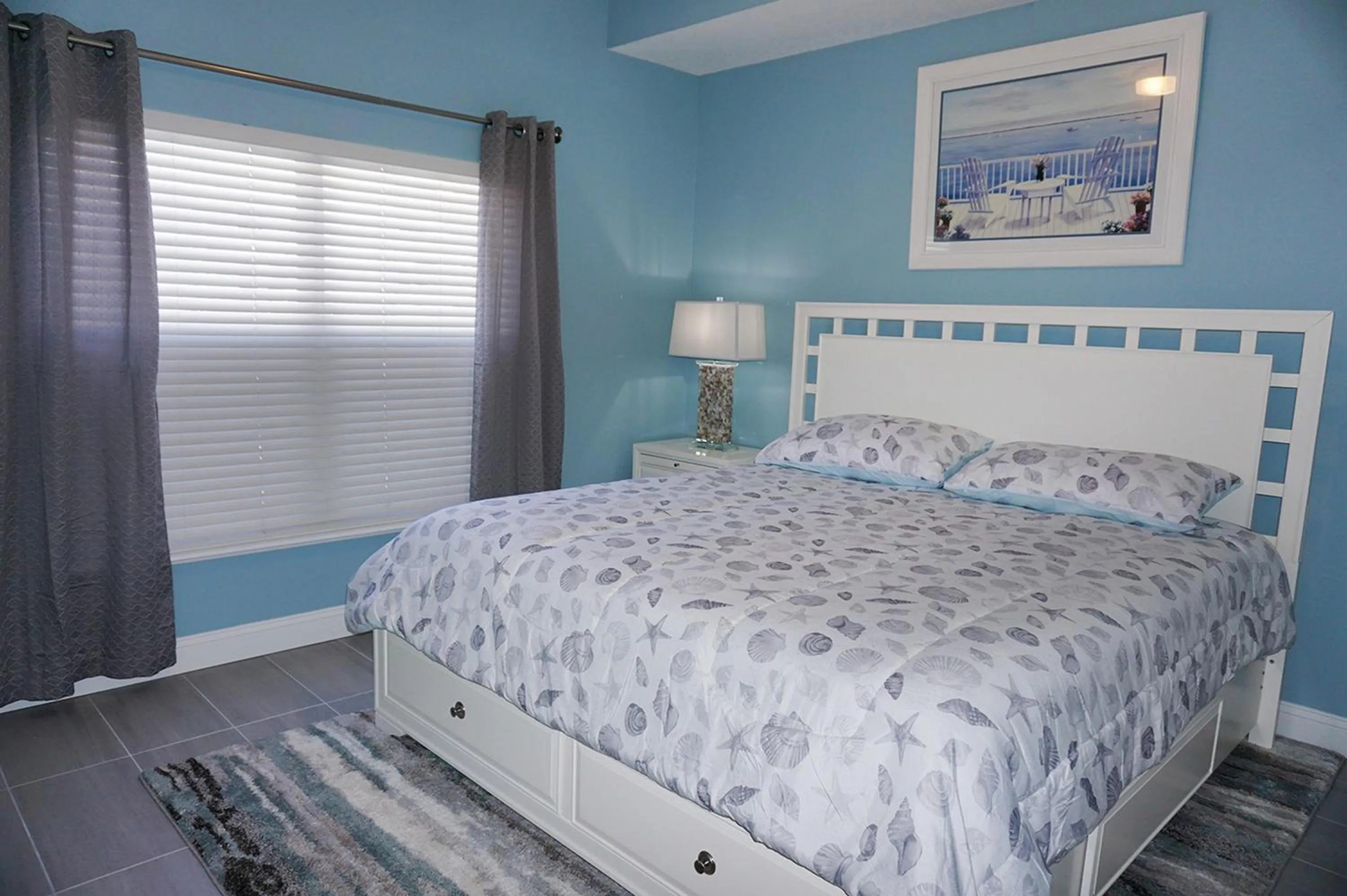 Bed in Madeira Bay Resort II by Travel Resort Services