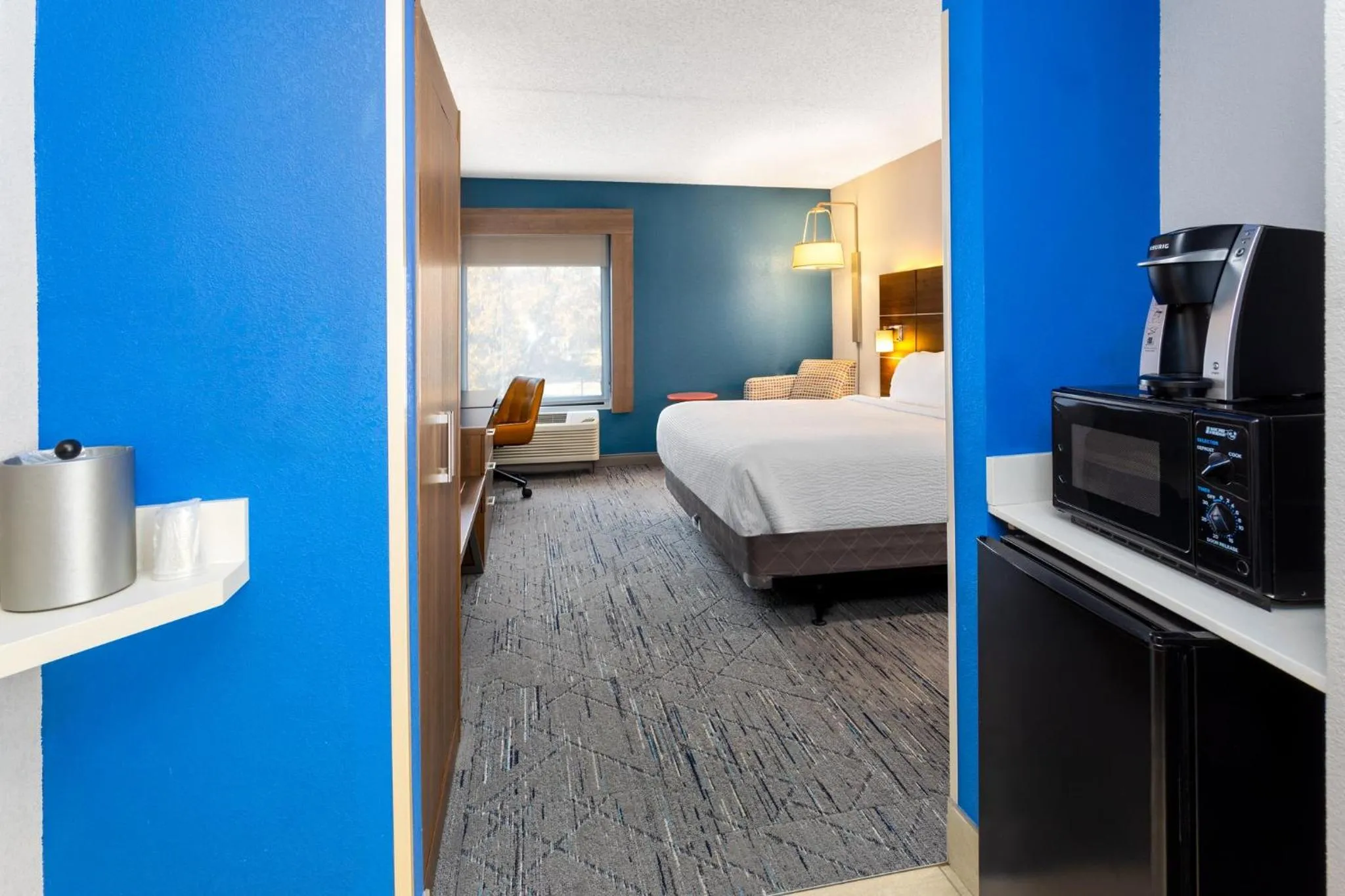 Photo of the whole room, Bed in Holiday Inn Express - New Albany