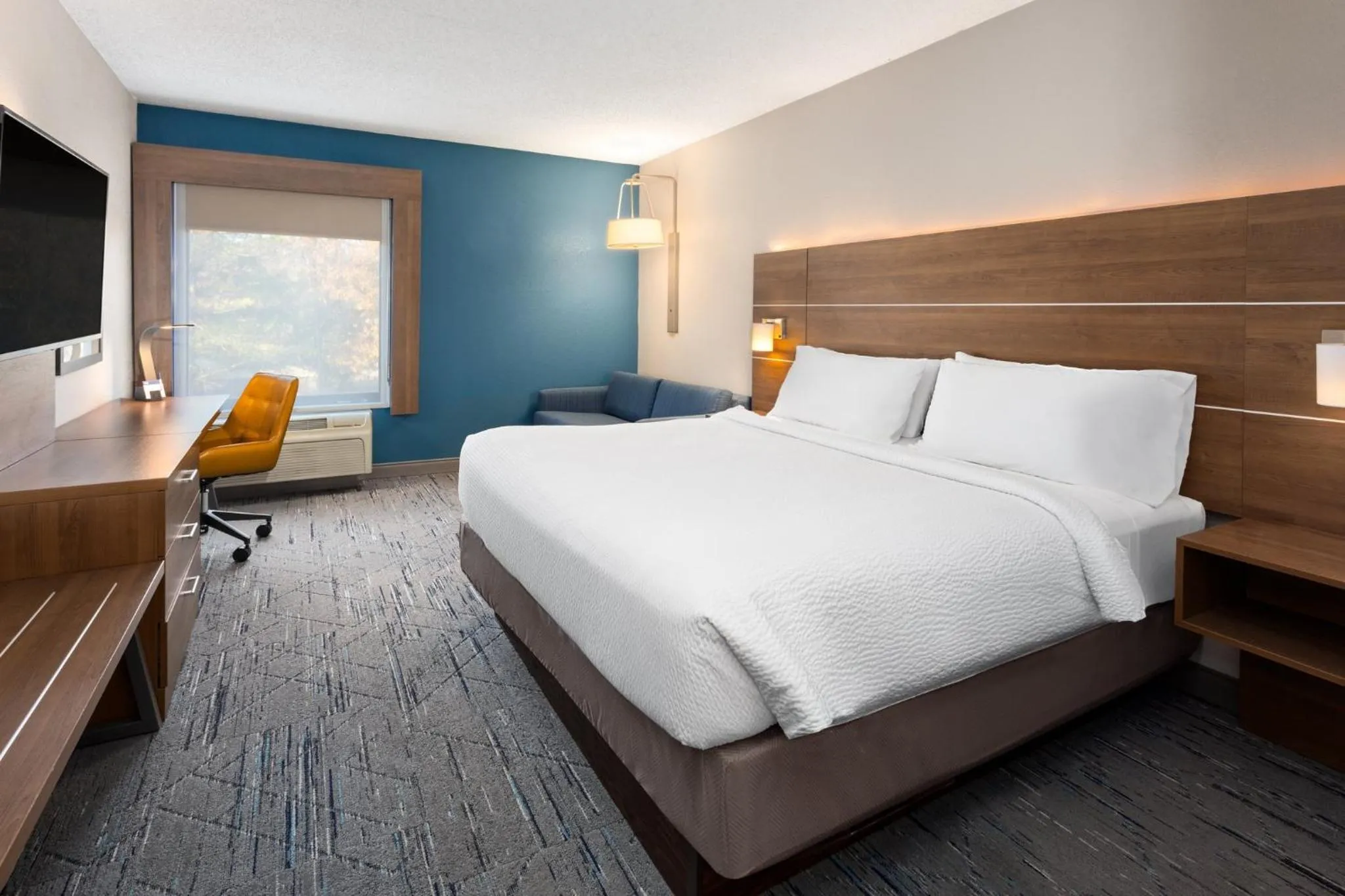 Photo of the whole room, Bed in Holiday Inn Express - New Albany