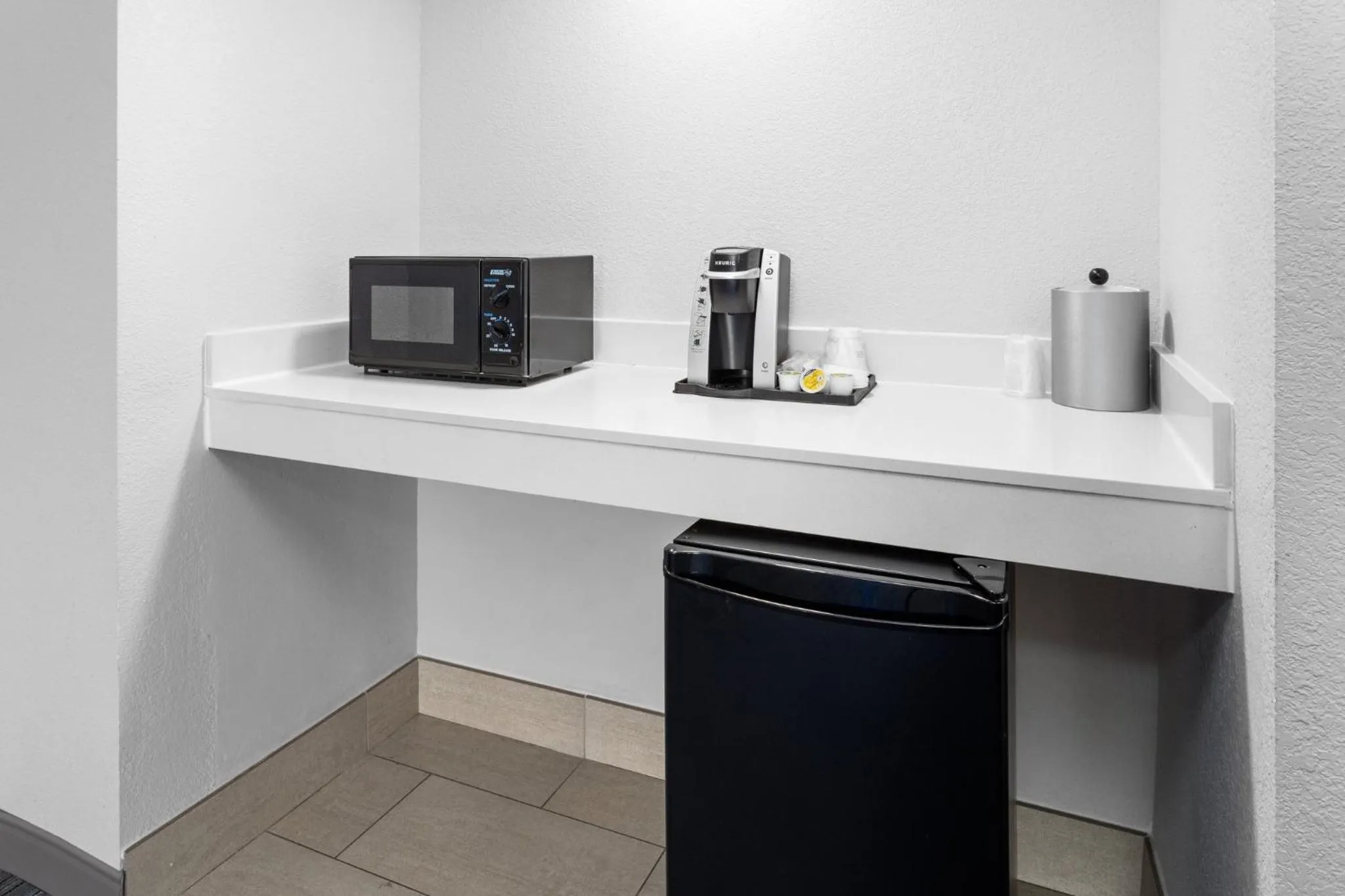 Photo of the whole room in Holiday Inn Express - New Albany