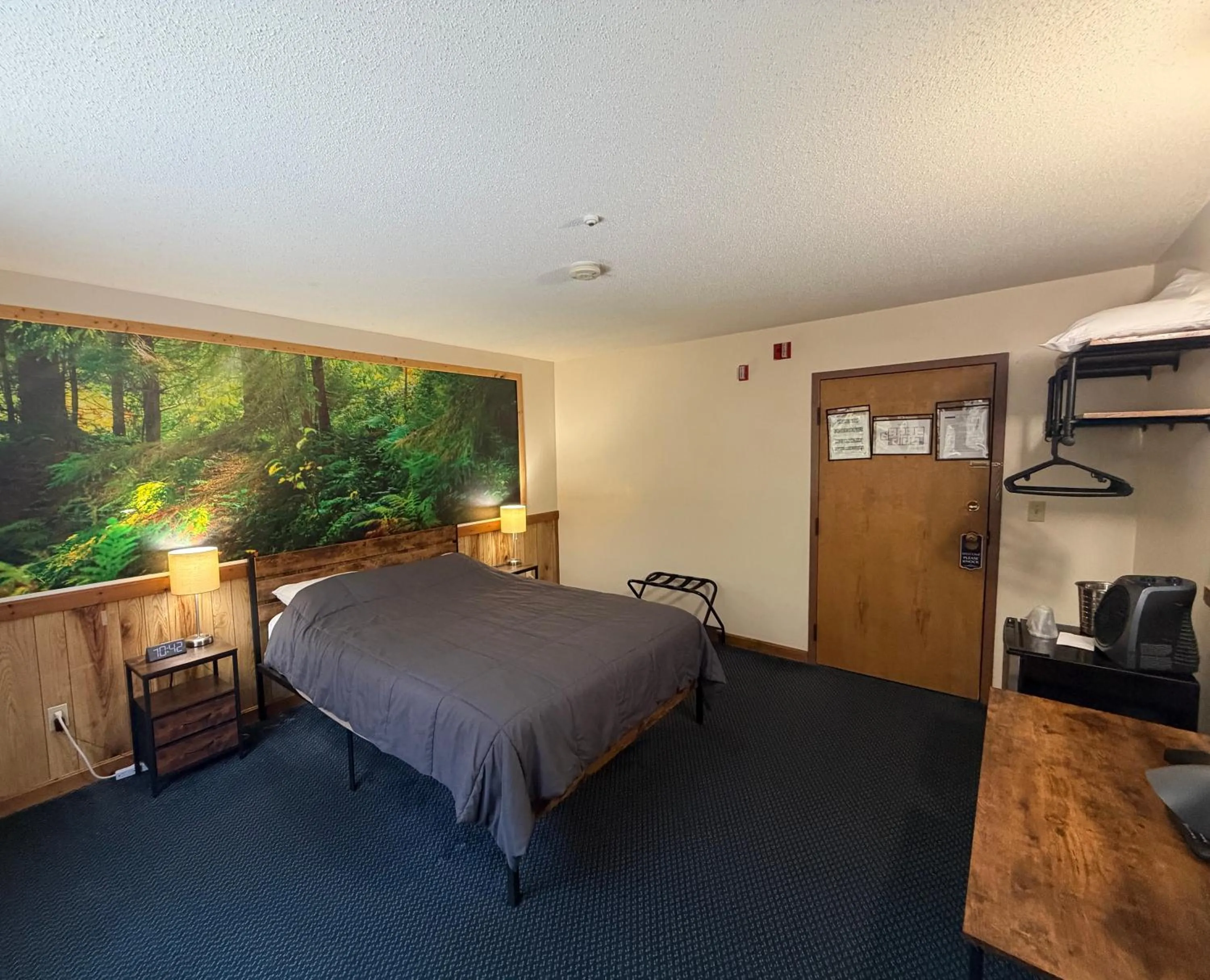 Bed in Mountain Sports Inn