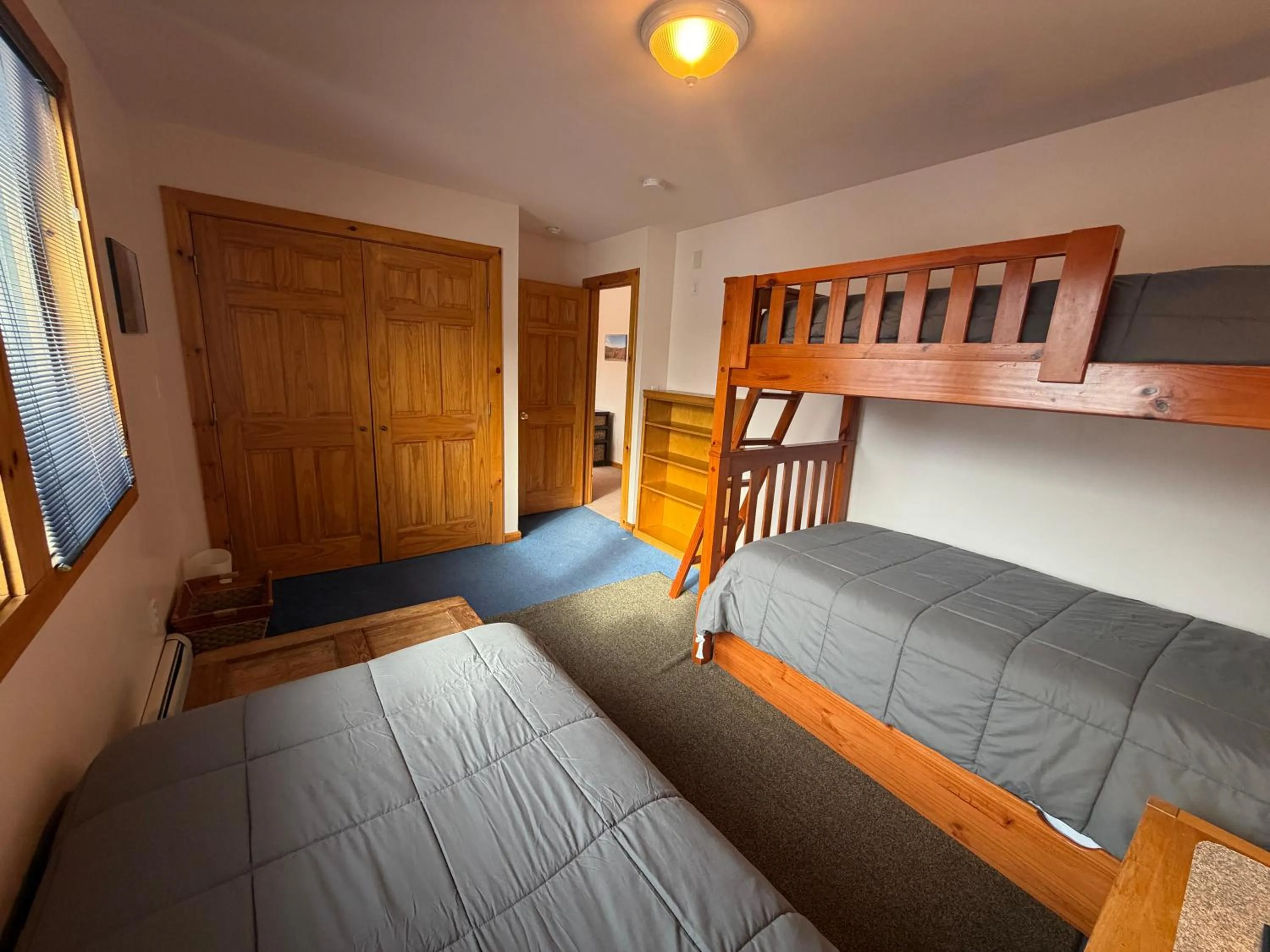 Bed in Mountain Sports Inn