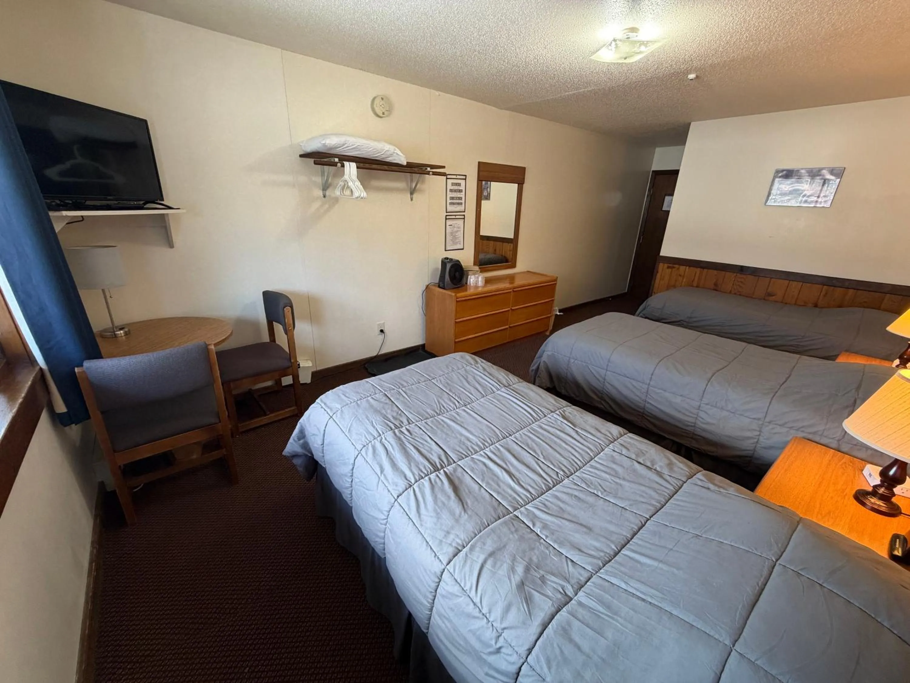 Bed in Mountain Sports Inn