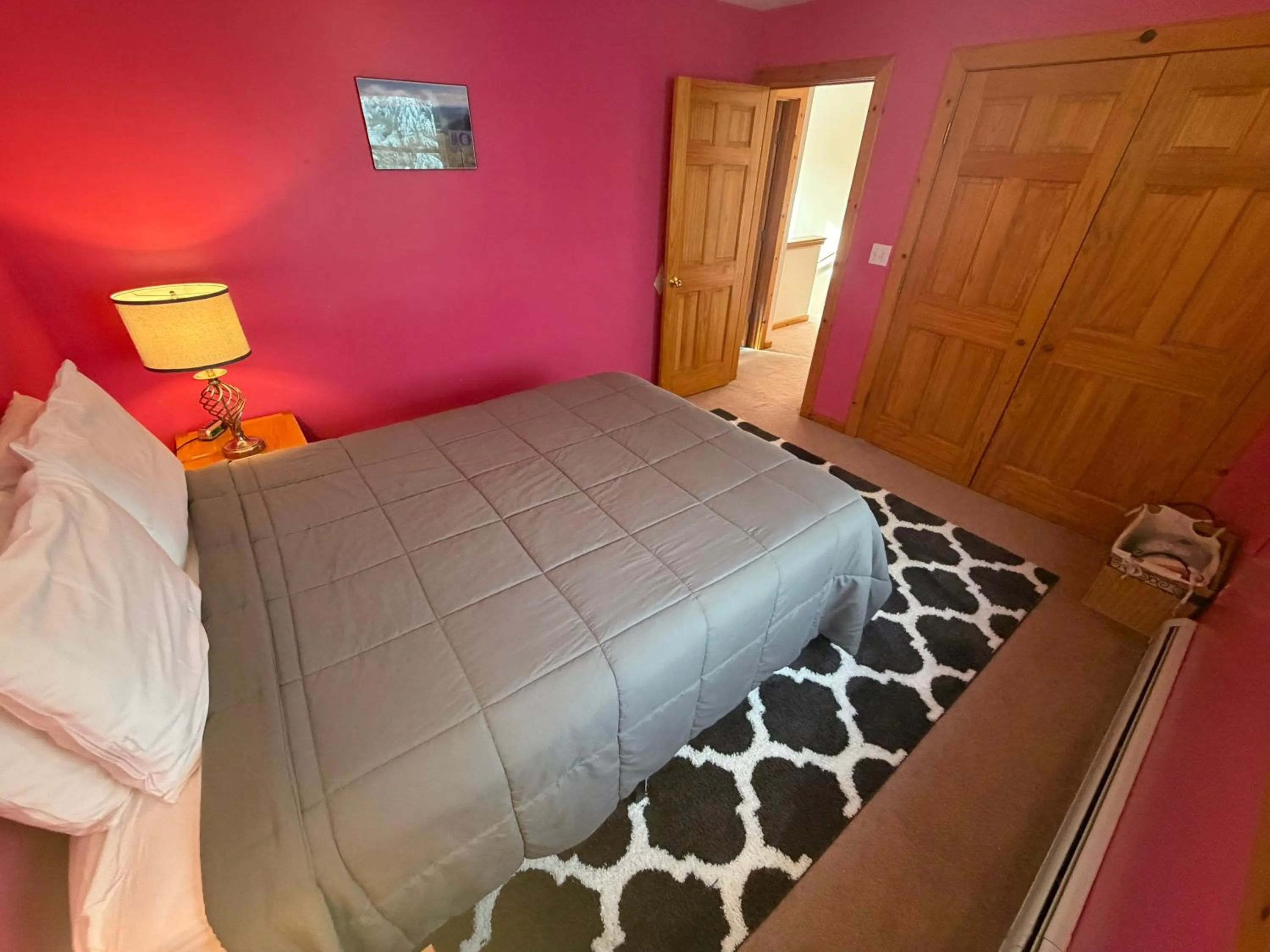 Bed in Mountain Sports Inn