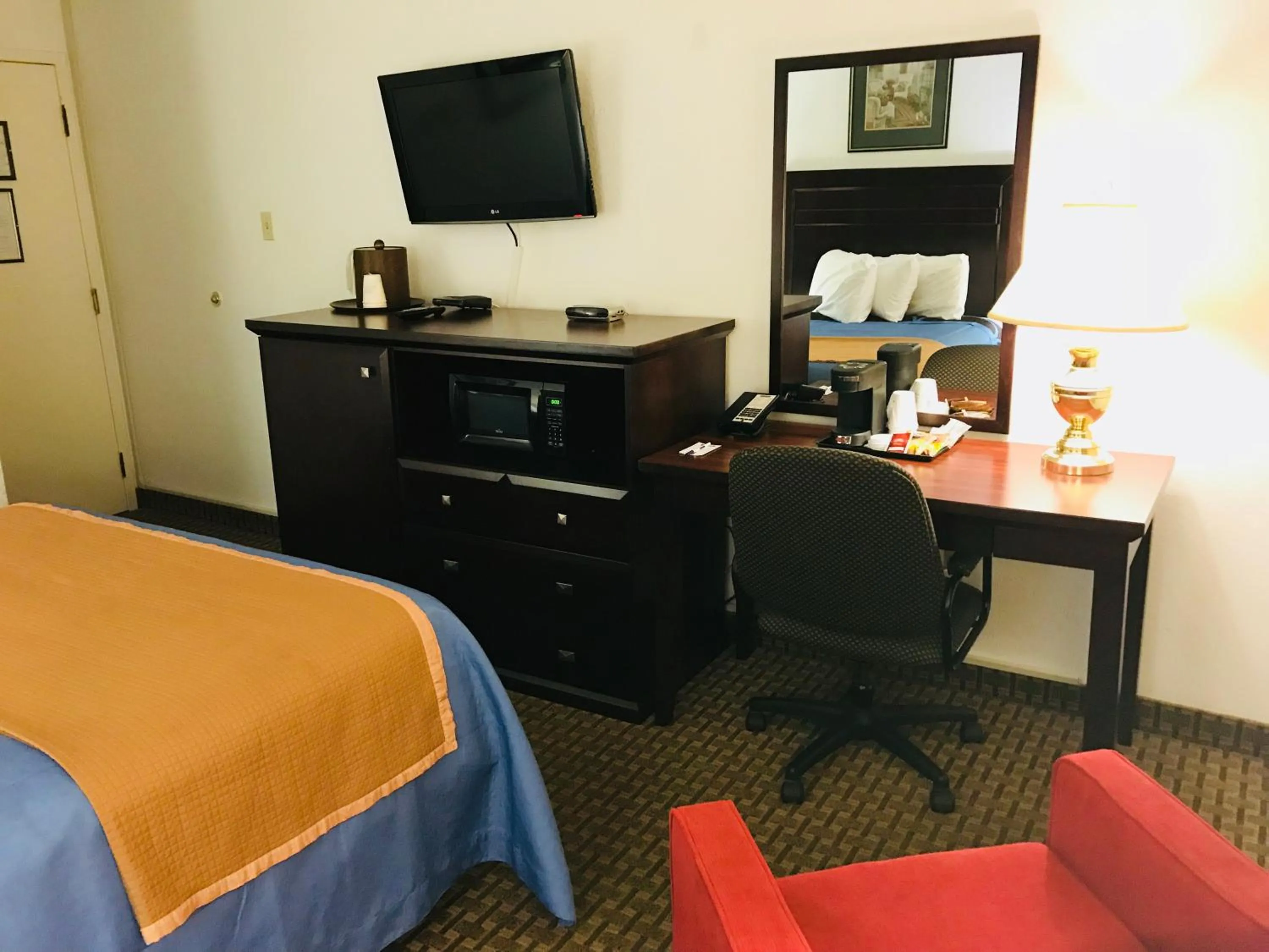 TV and multimedia, Bed in BA Hotel