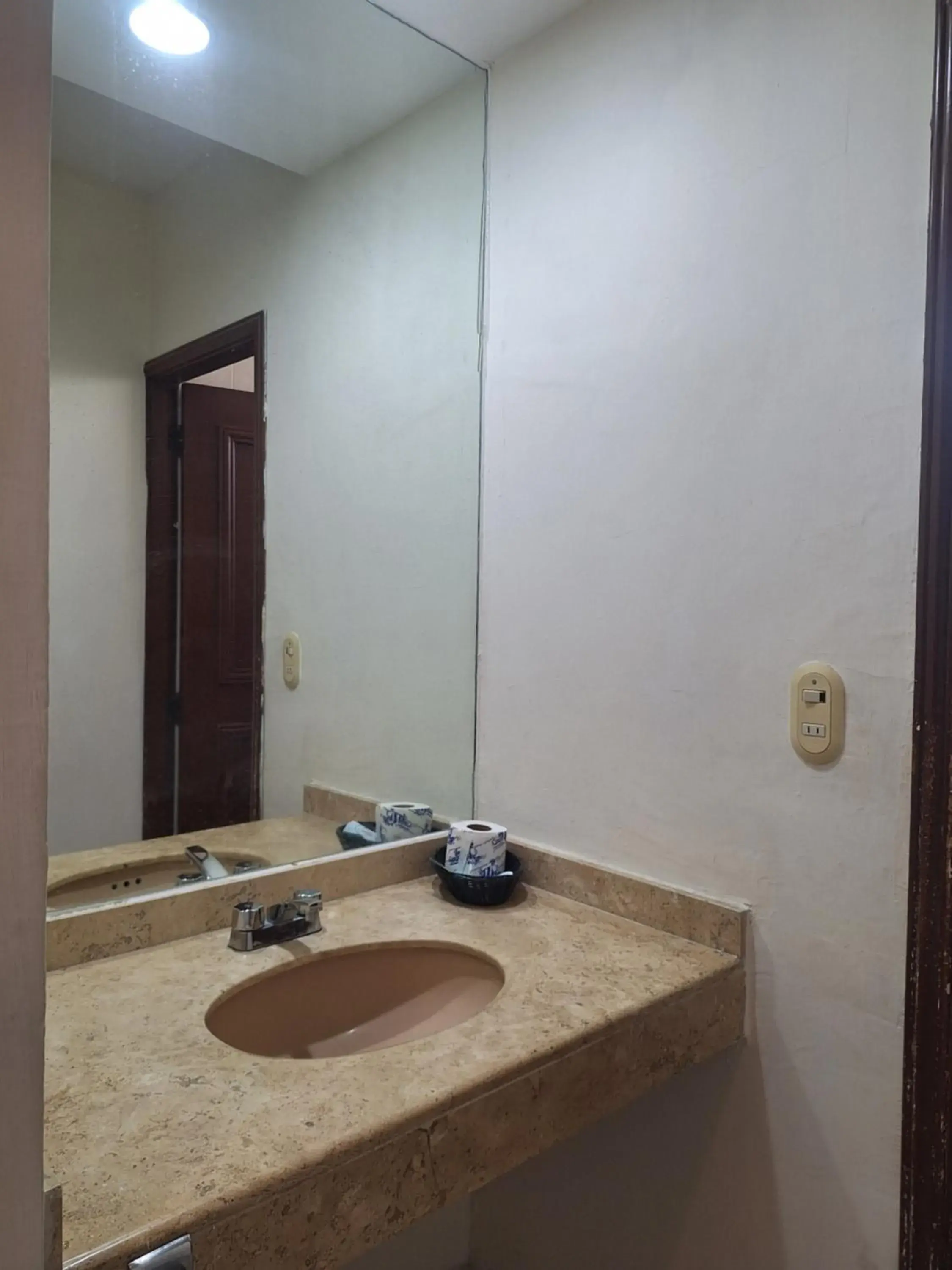 Double Room with Two Double Beds in Hotel Ruiz Milán Double Room with Two Double Beds in Hotel Ruiz Milán