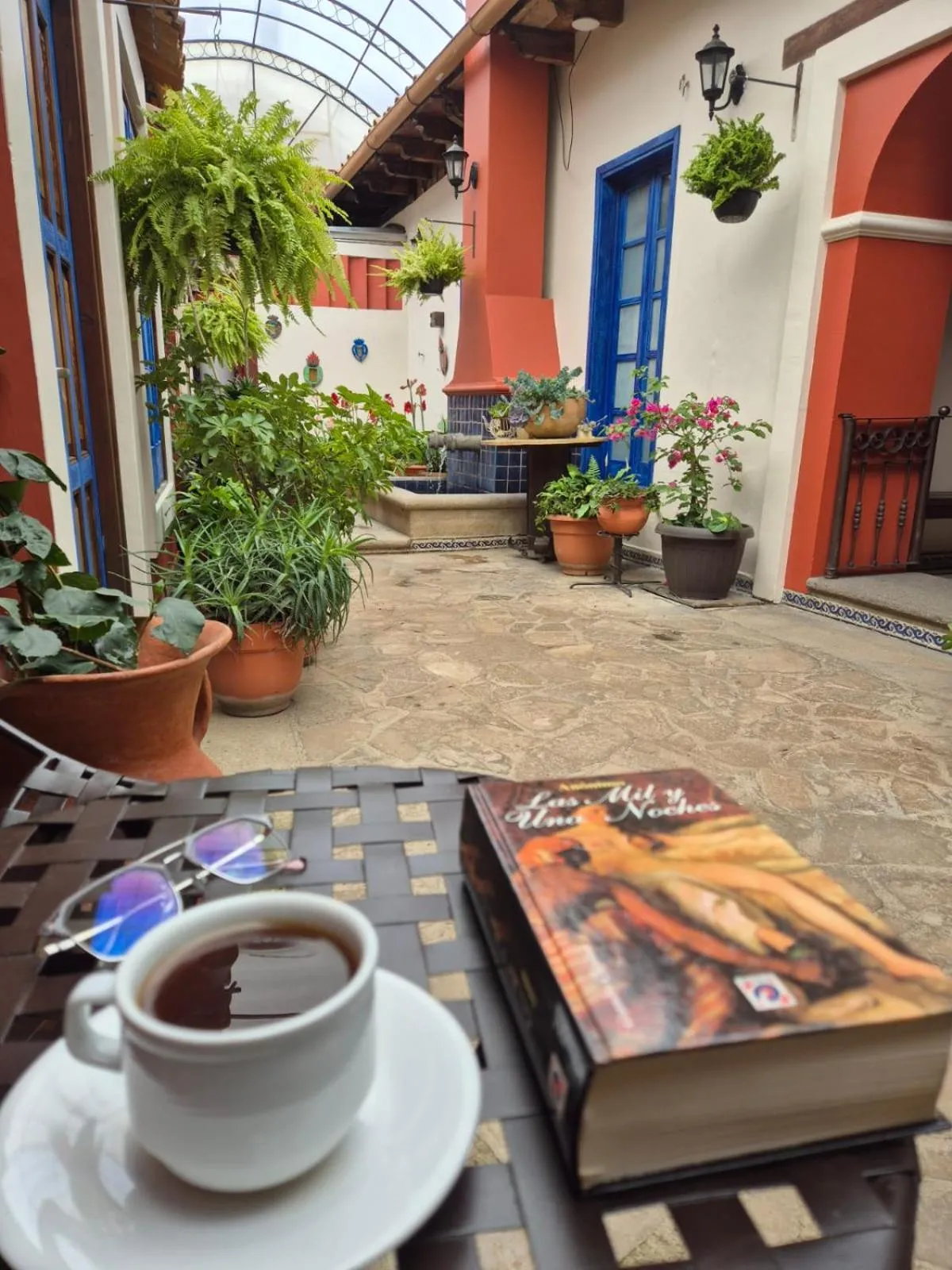 Inner courtyard view in Casa de los Arcángeles