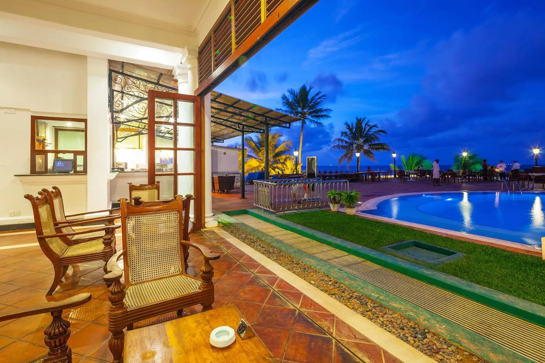 Alcoholic drinks in Mount Lavinia Hotel