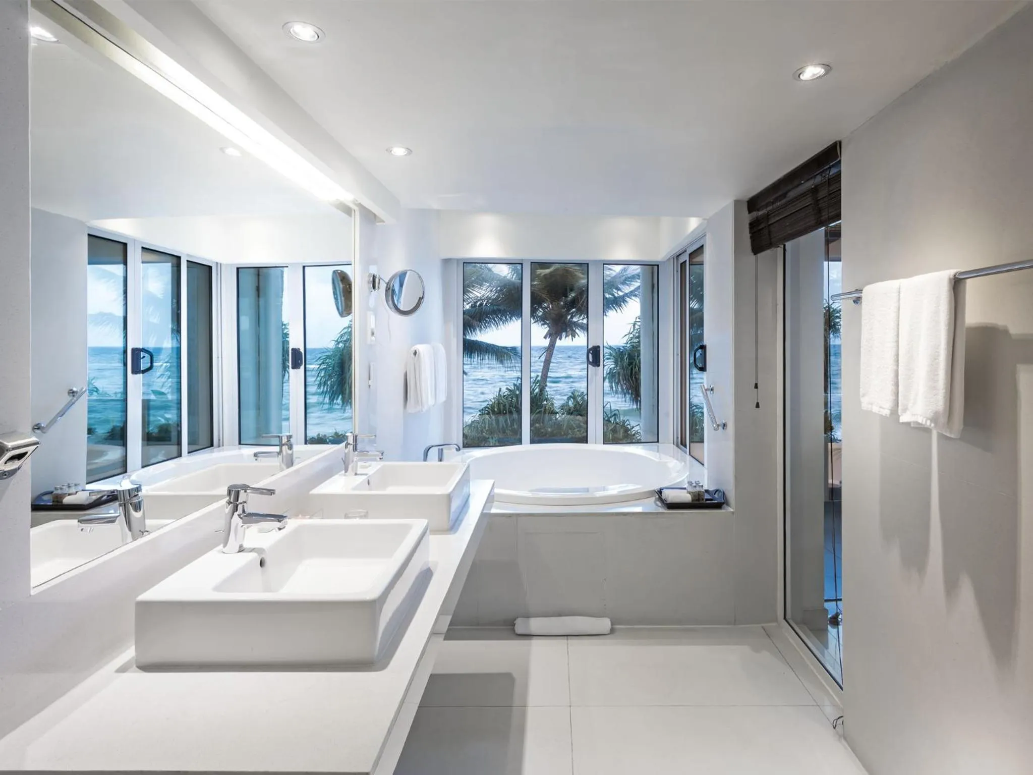 Bathroom in Mount Lavinia Hotel