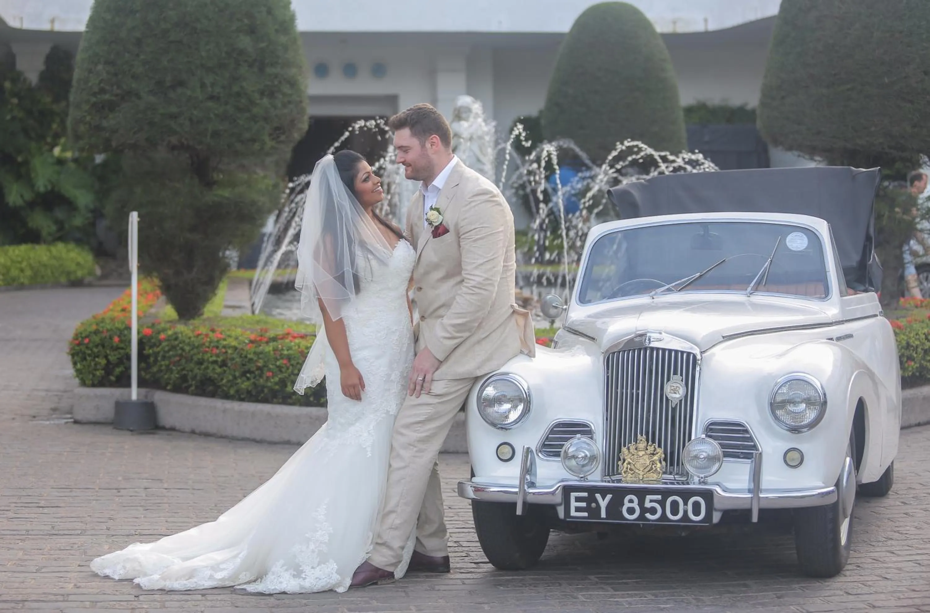Facade/entrance in Mount Lavinia Hotel