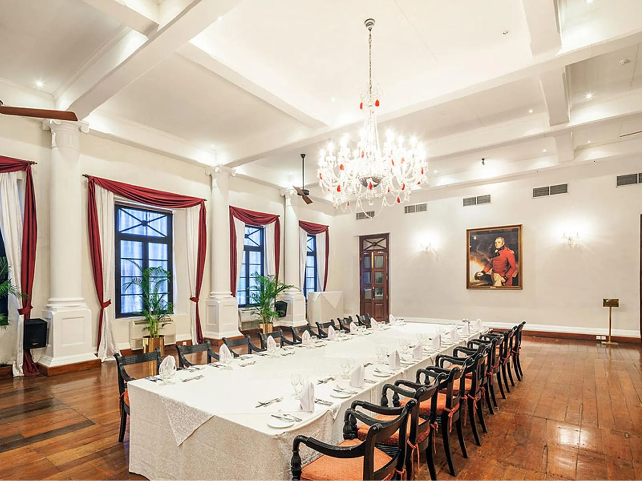 Restaurant/places to eat in Mount Lavinia Hotel