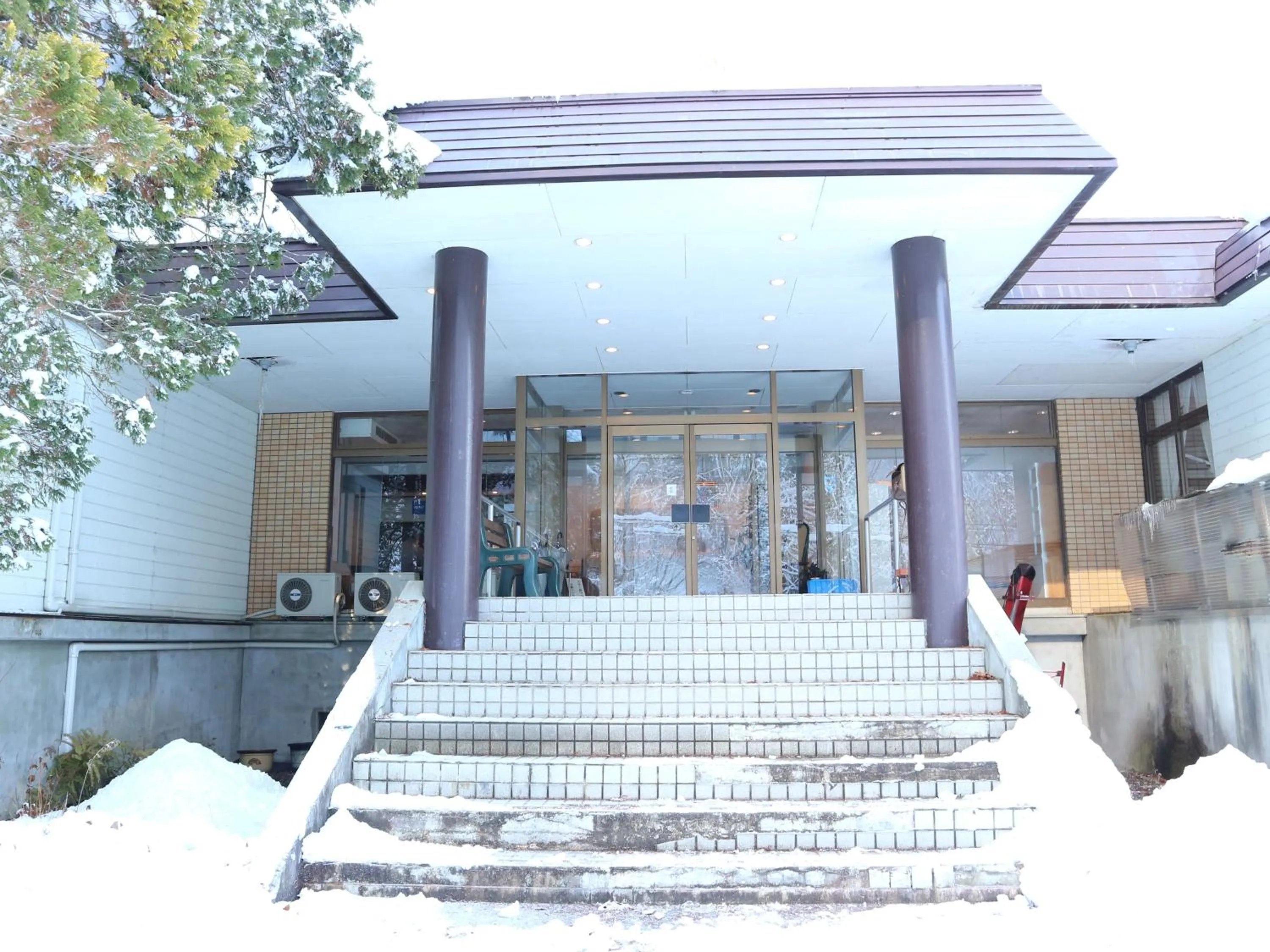Facade/entrance in Hakuba Park Hotel