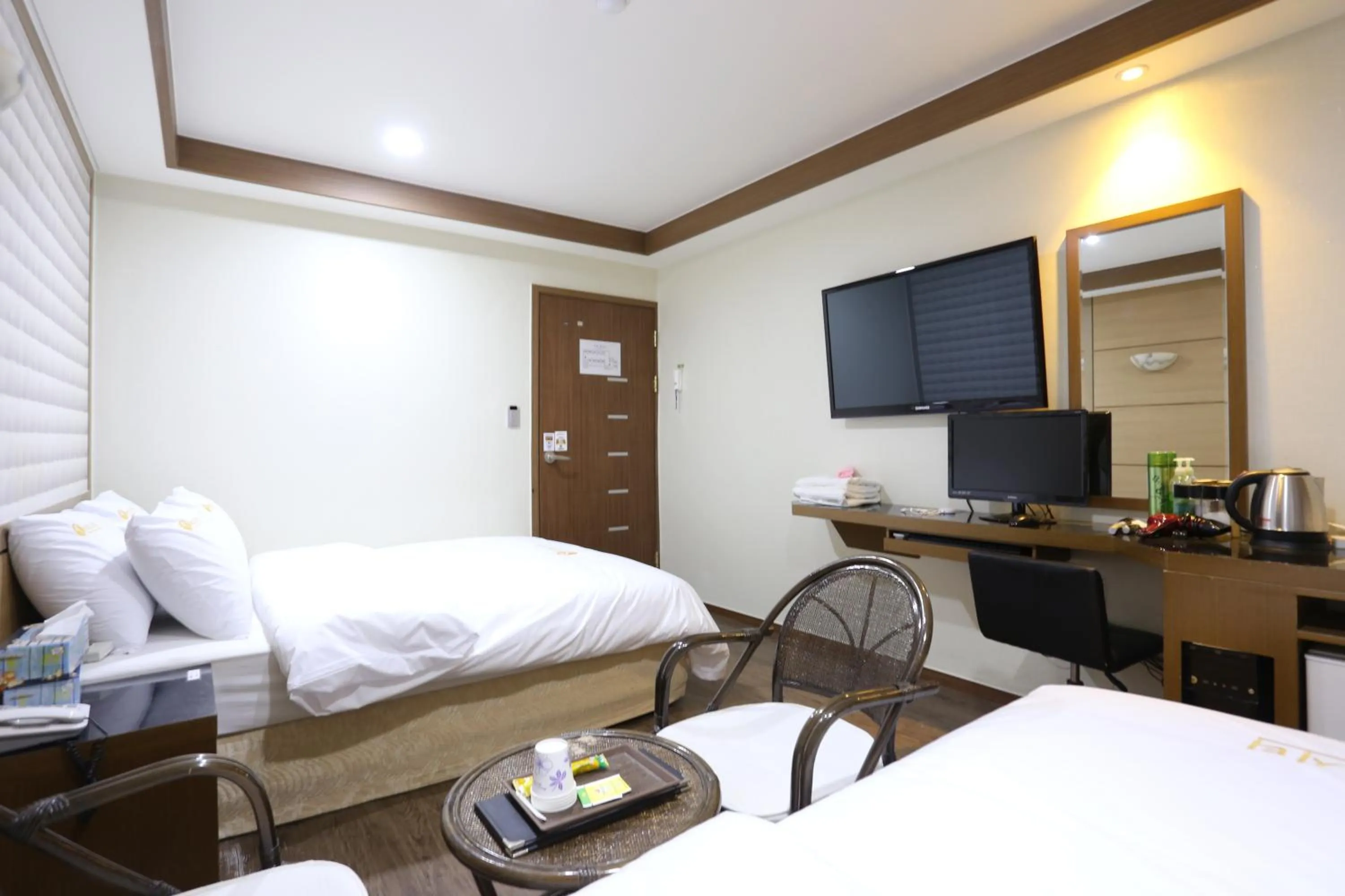 Bed in City Park Hotel