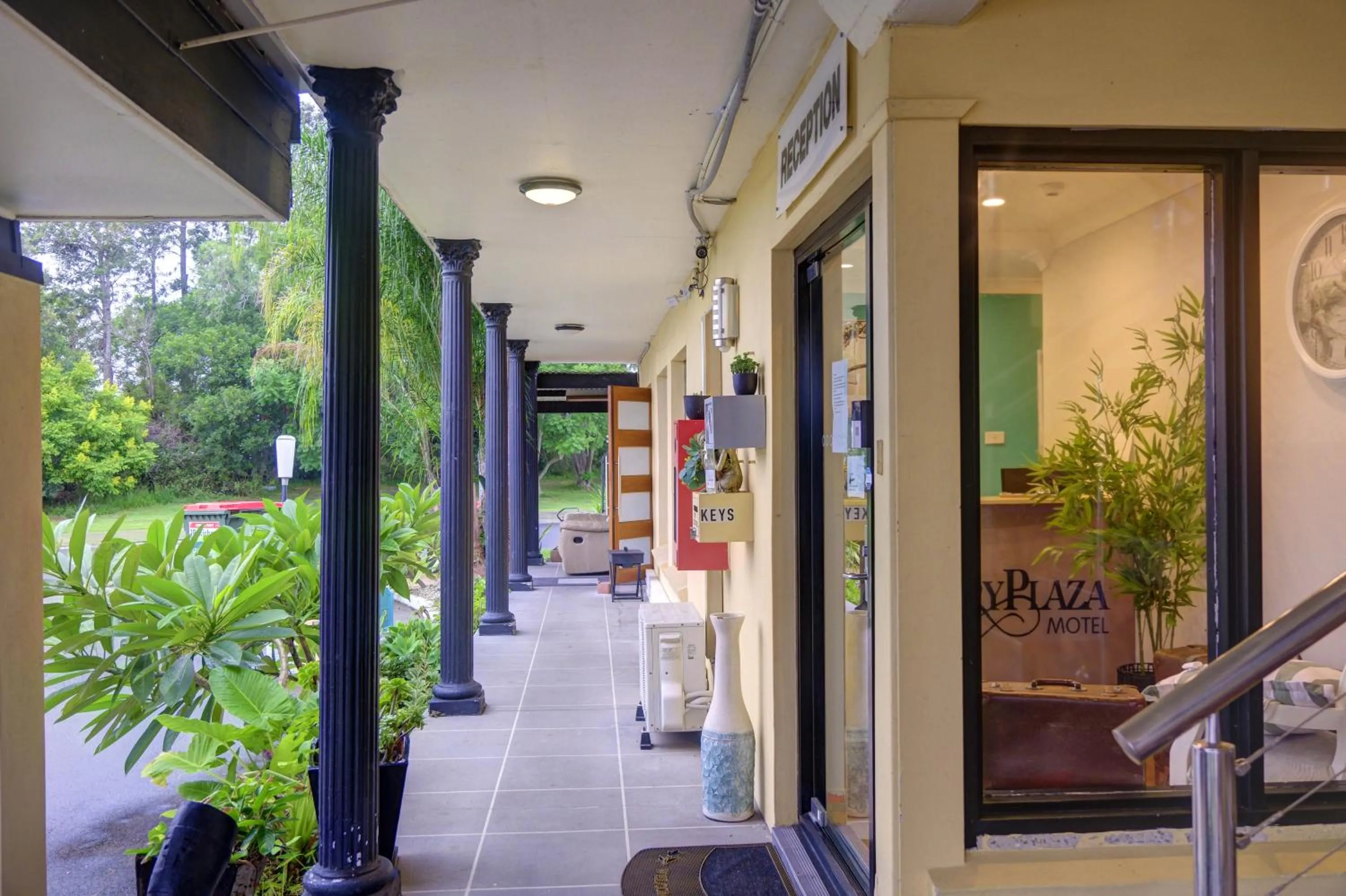 Garden in Country Plaza Motel Taree