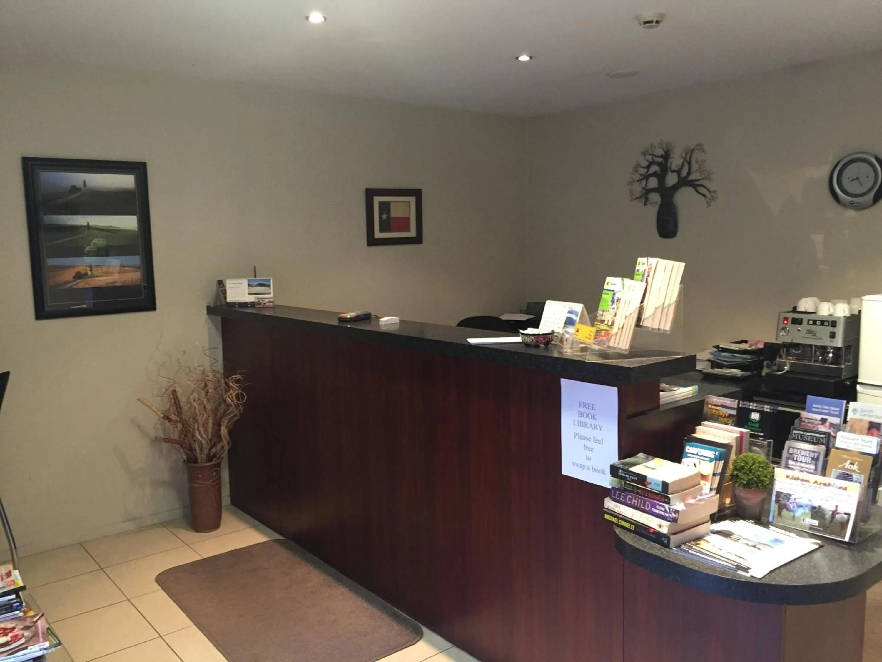 Lobby or reception in ASURE Avenue Motor Lodge