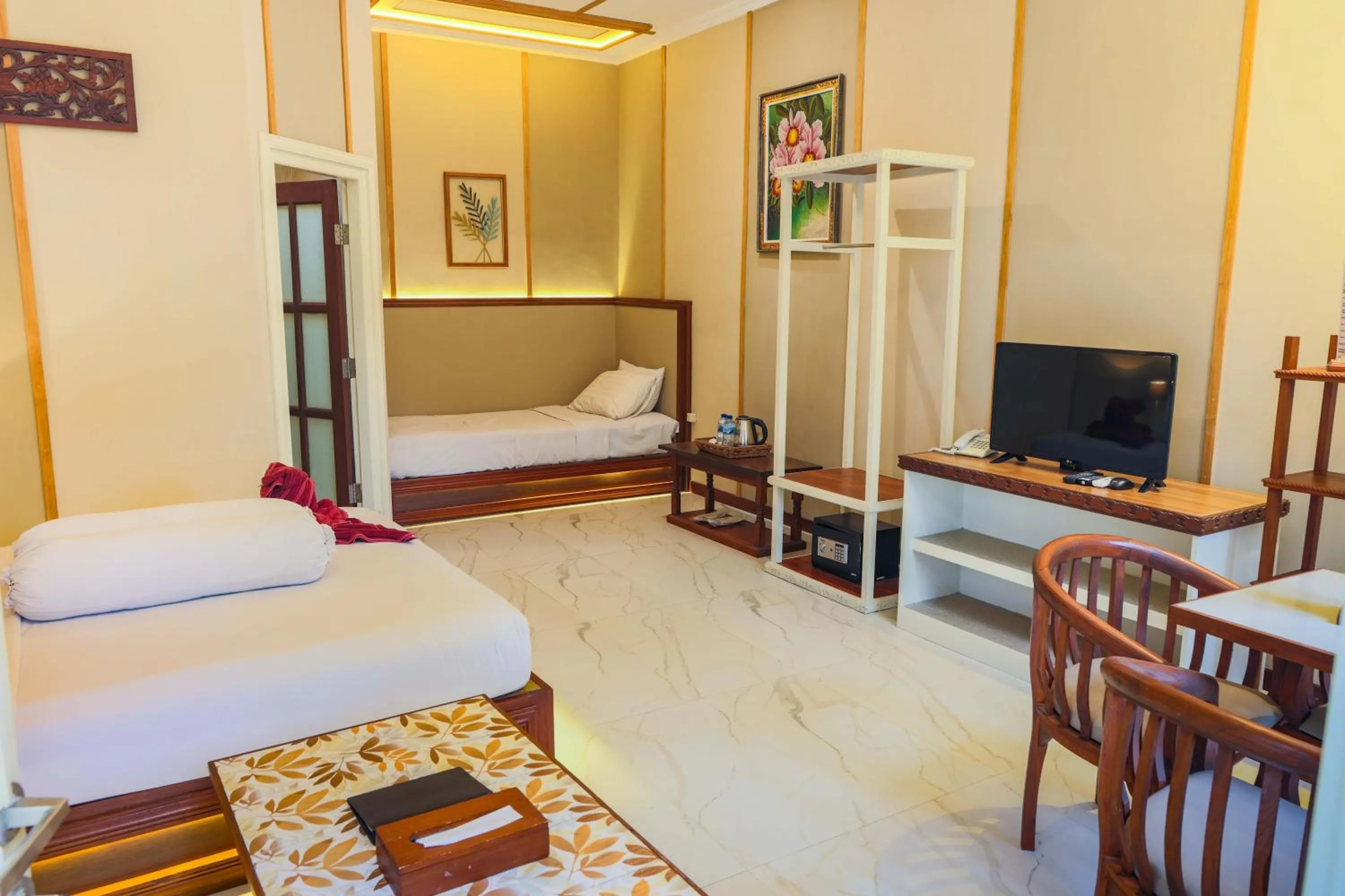 Bedroom, Bed in Family Hotel Gradia 1