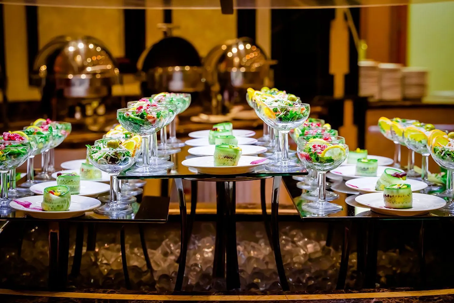 Restaurant/places to eat in Grand Excelsior Hotel Al Barsha