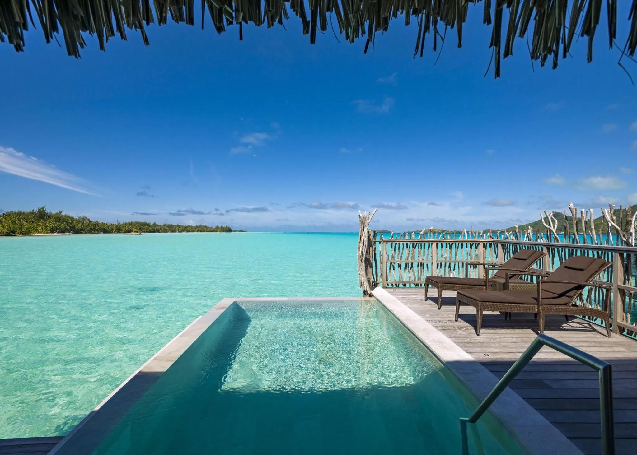 Photo of the whole room in InterContinental Bora Bora & Thalasso Spa by IHG
