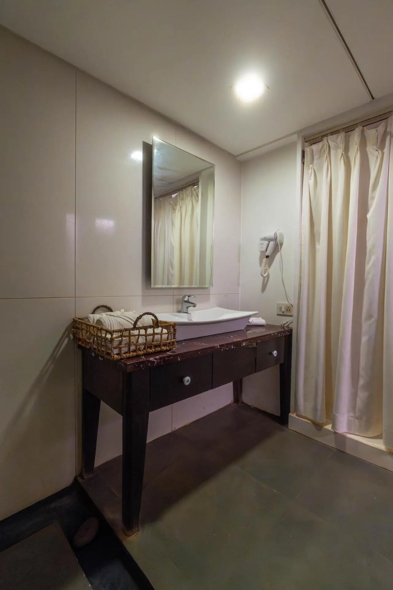 Bathroom in Marbela Beach Resort