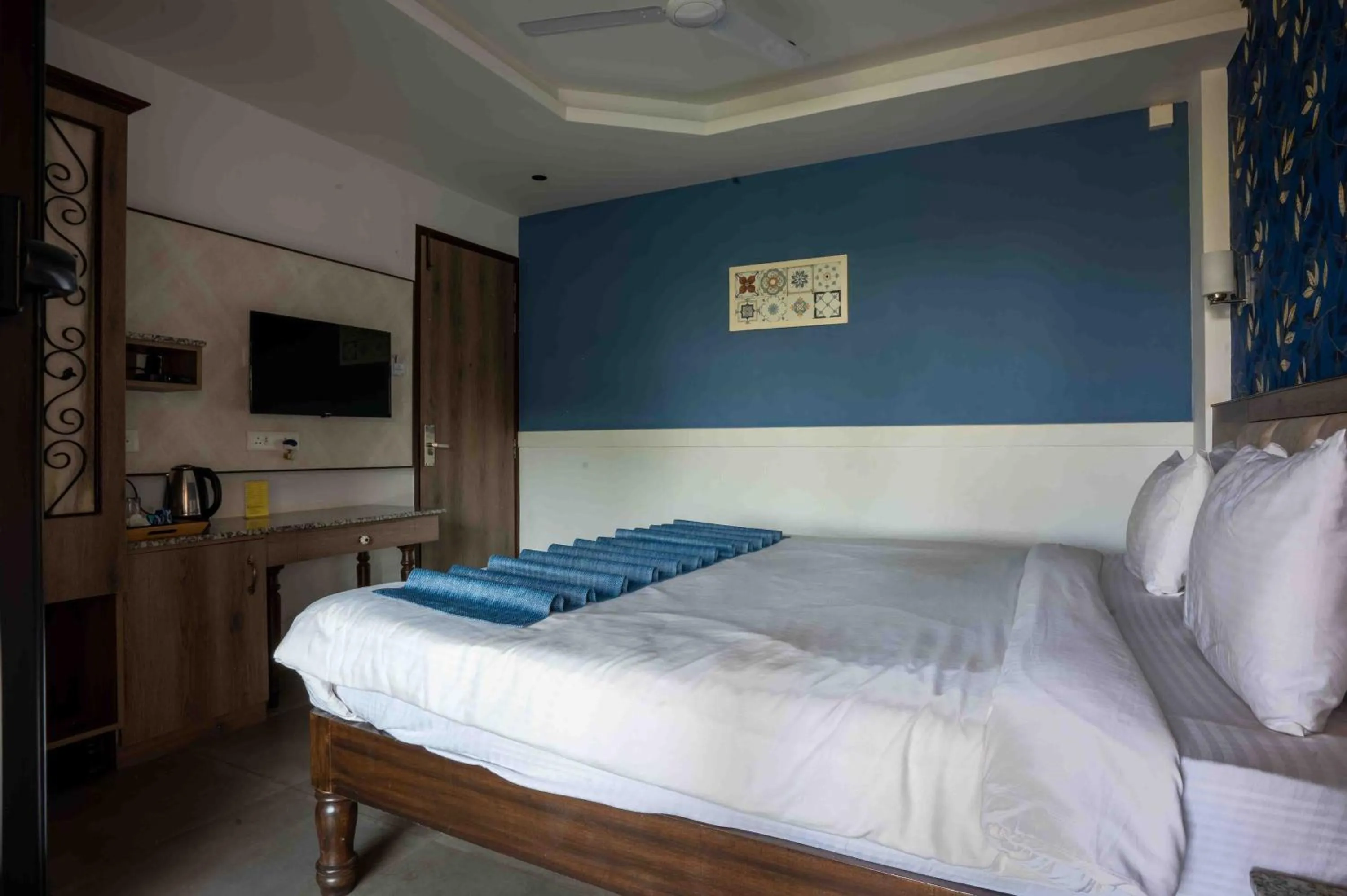 Bed in Foxoso Sonnet - A boutique hotel, Anjuna , Goa