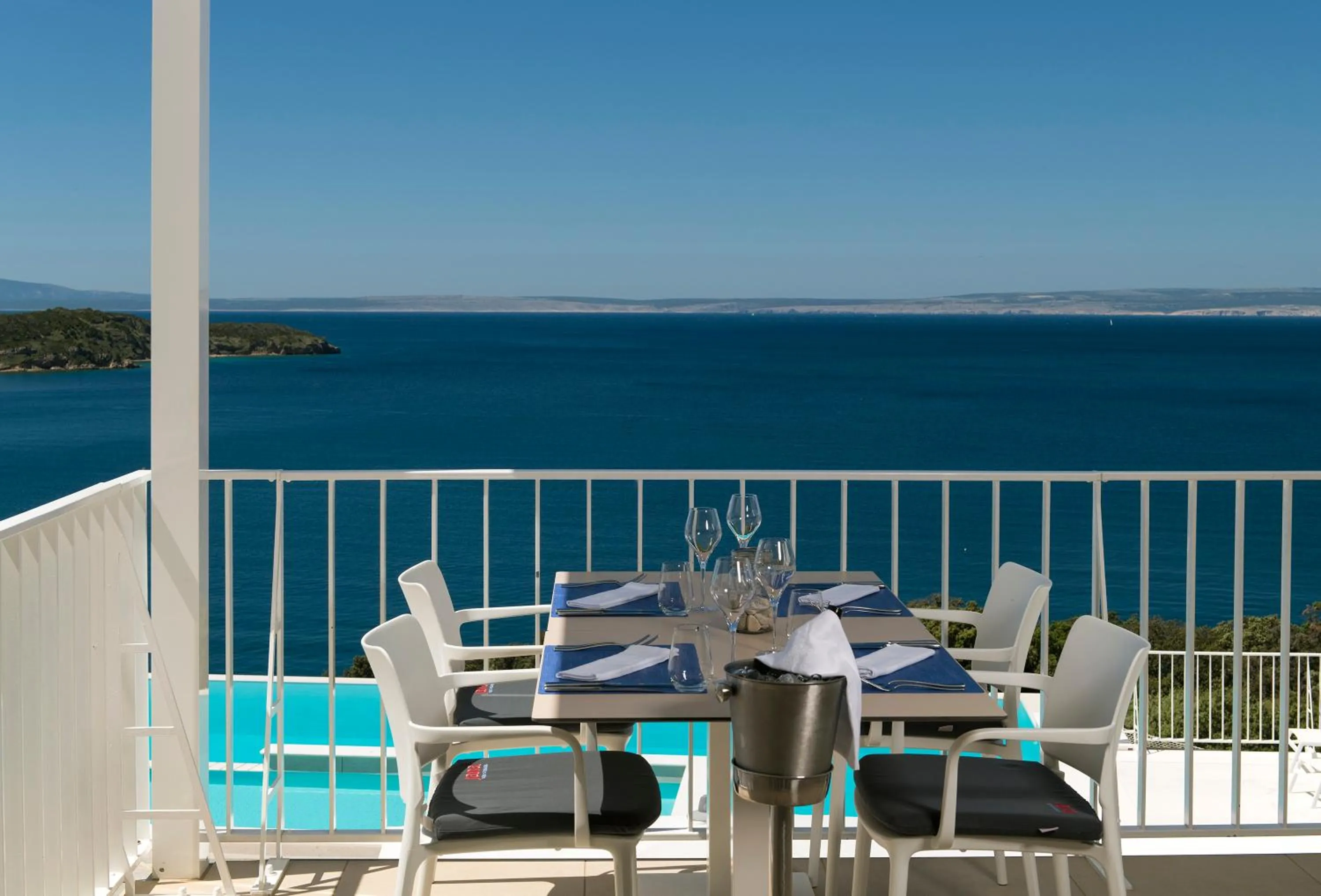 Zlatni Zalaz,Apartments,Supetarska Draga