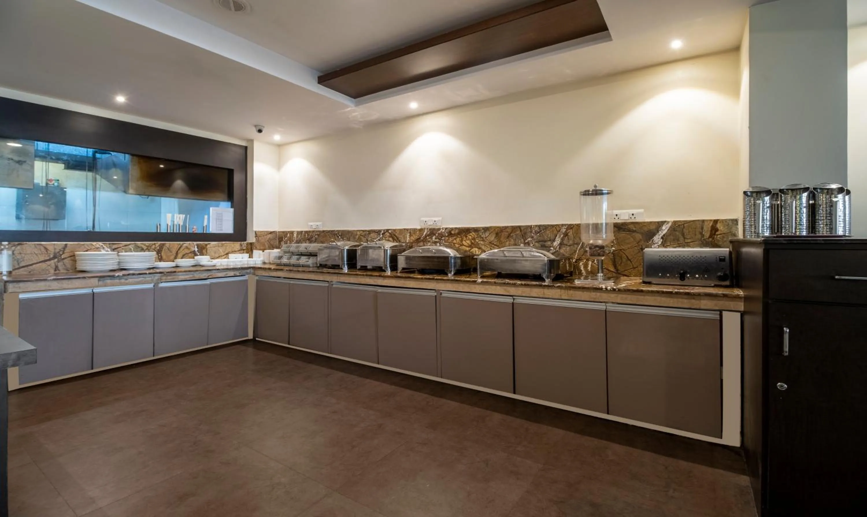 Restaurant/places to eat in Treebo PL Grand, Vishakapatnam