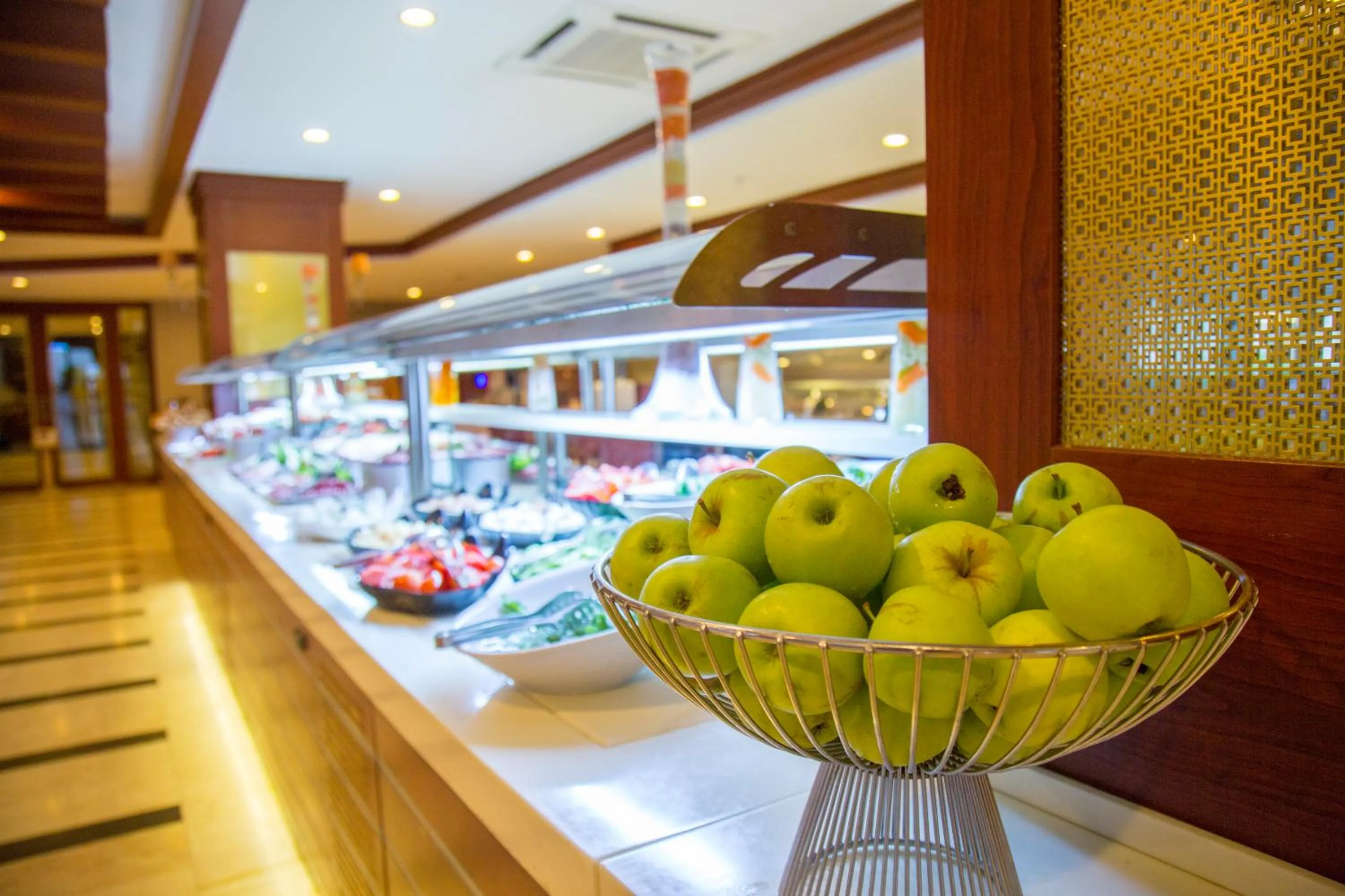 Food and drinks in Eldar Resort Hotel