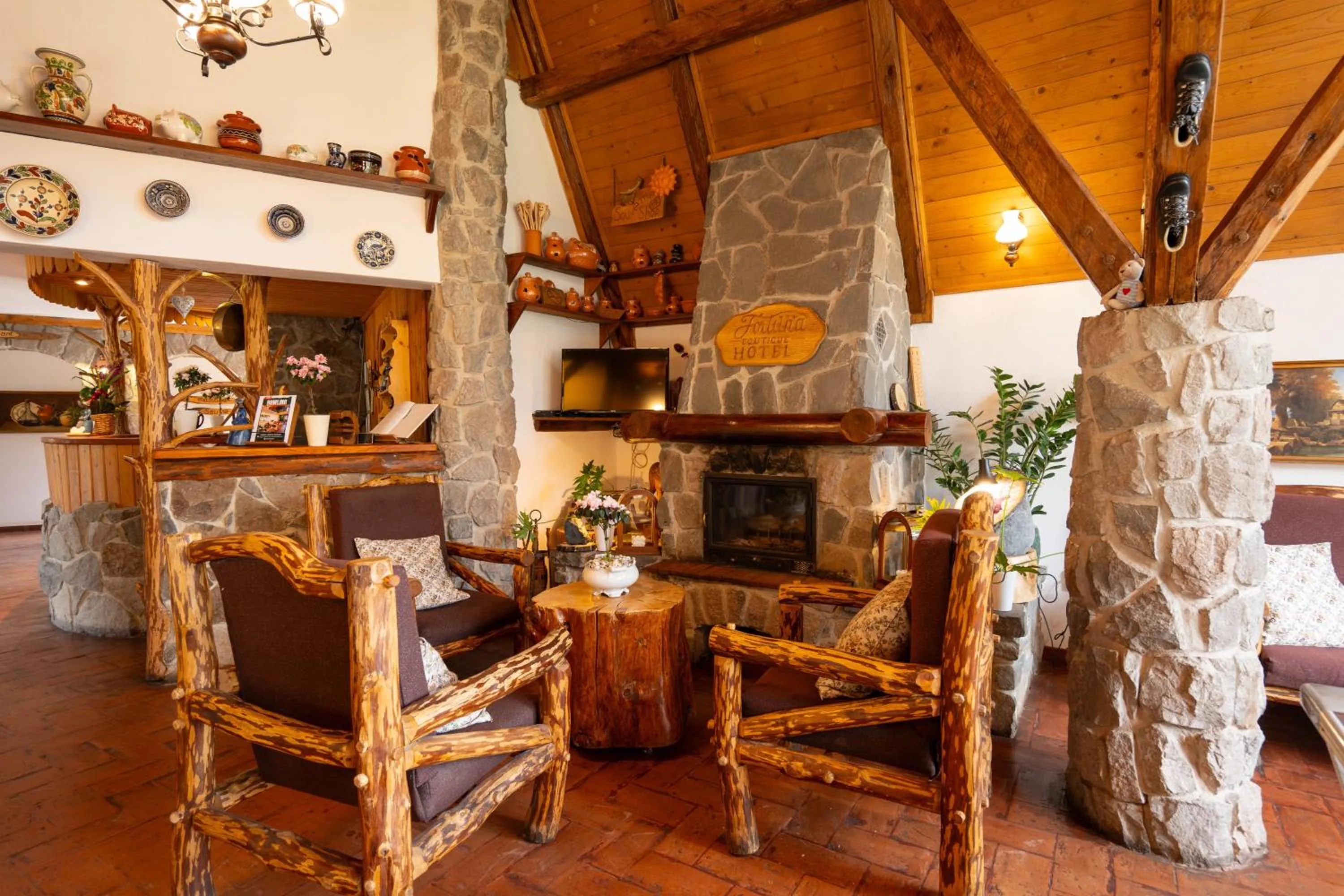 Lobby or reception in Fortuna Eco - Boutique Hotel