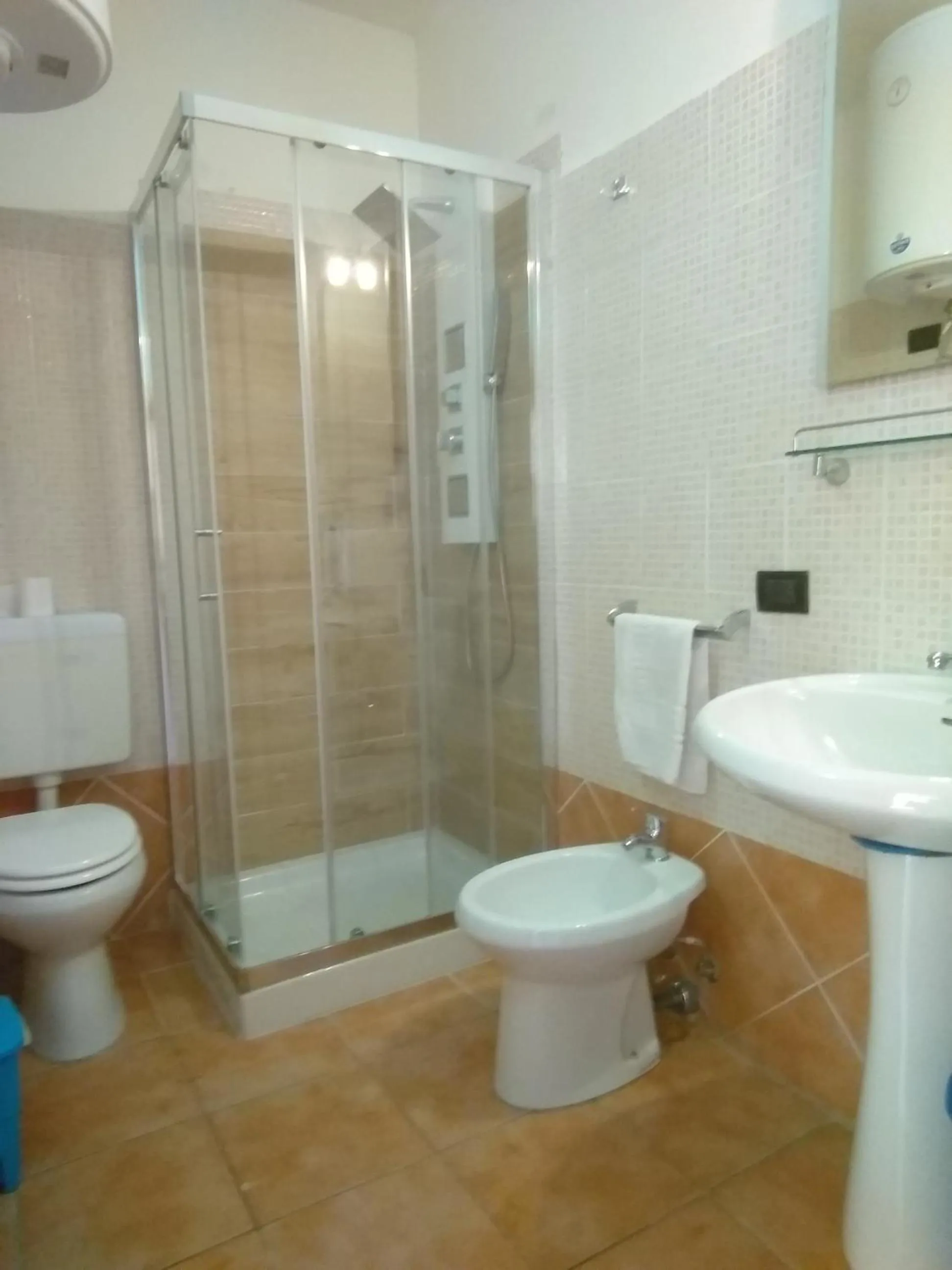 Shower in B&B Alghero Republic