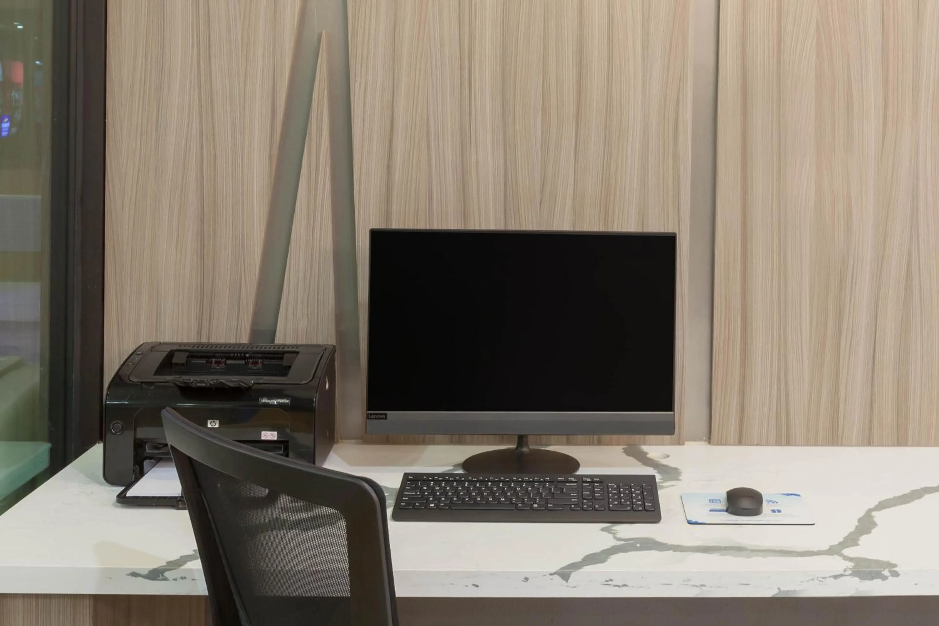 Business facilities in Baymont by Wyndham Houston Hobby Airport